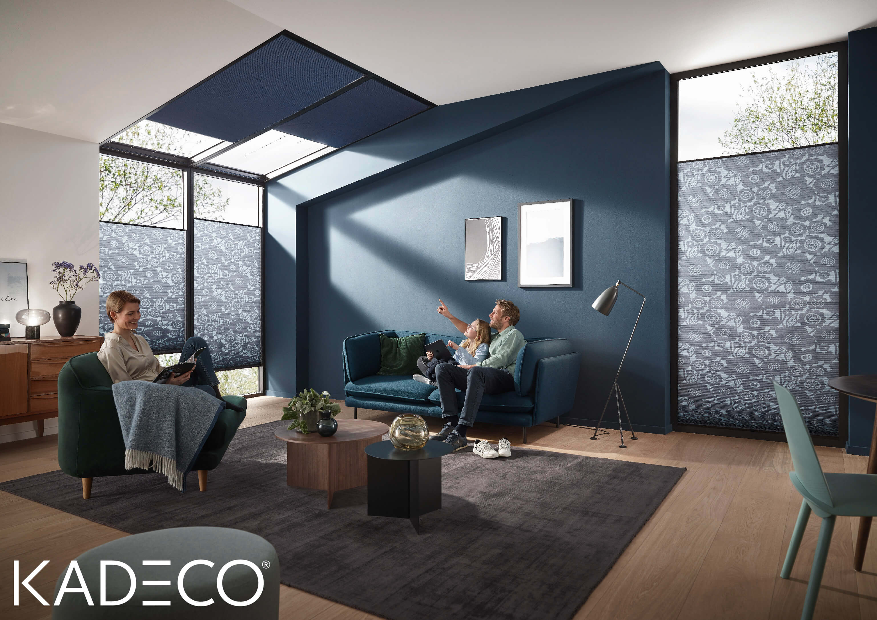 Moderne Terrasse in Gütersloh mit Sonnenschutz, Raffstoren und Insektenschutz. Maßanfertigung vom Handwerk in OWL.