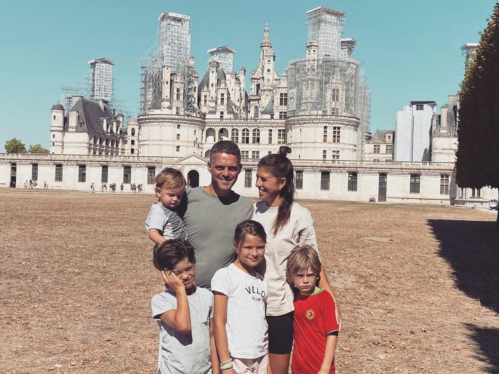 Caroline's family: she arranges a babysitter through her employer