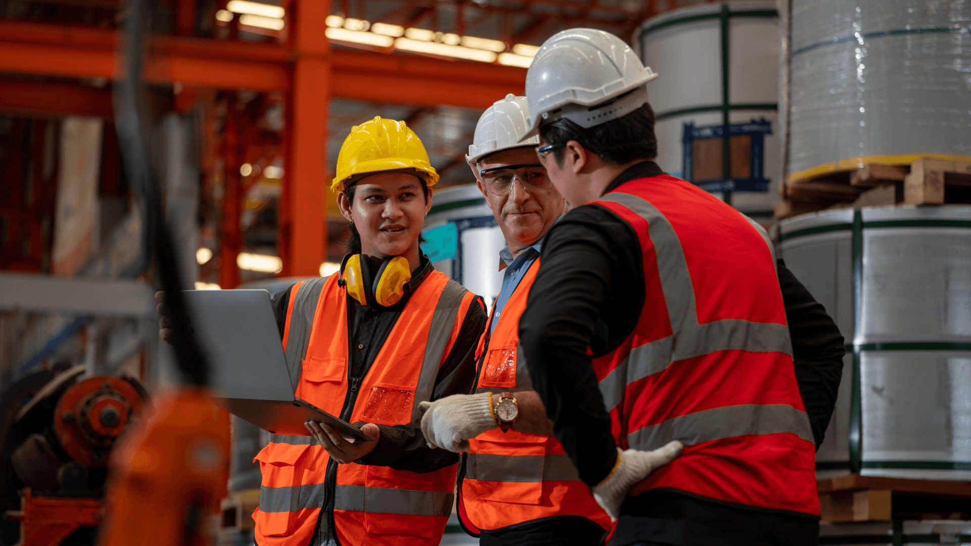 Facilities management team coordinating mobilisation activity and resource planning during a new FM contract go-live