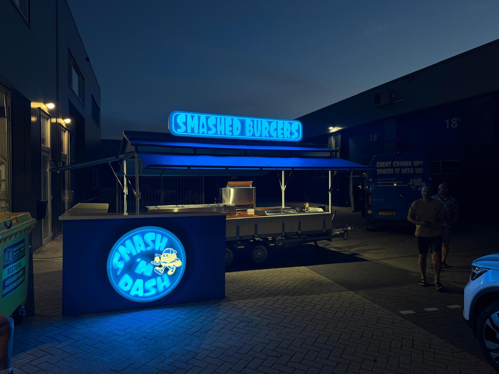 Foodtruck branding en signing