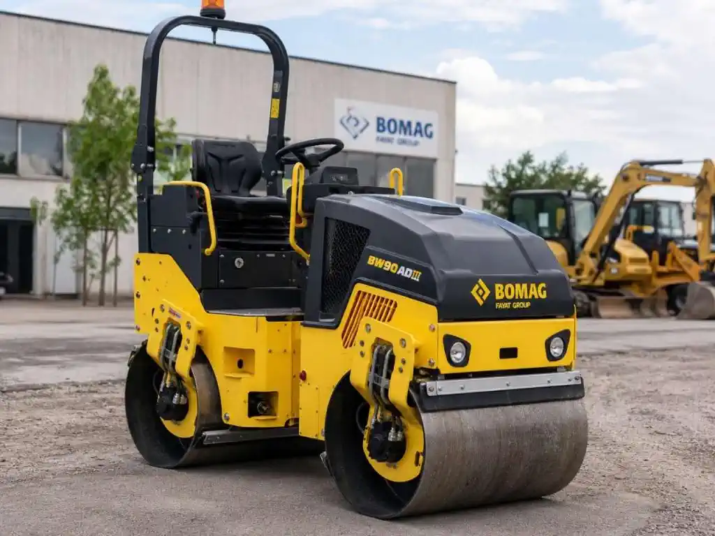Escavatore Caterpillar usato