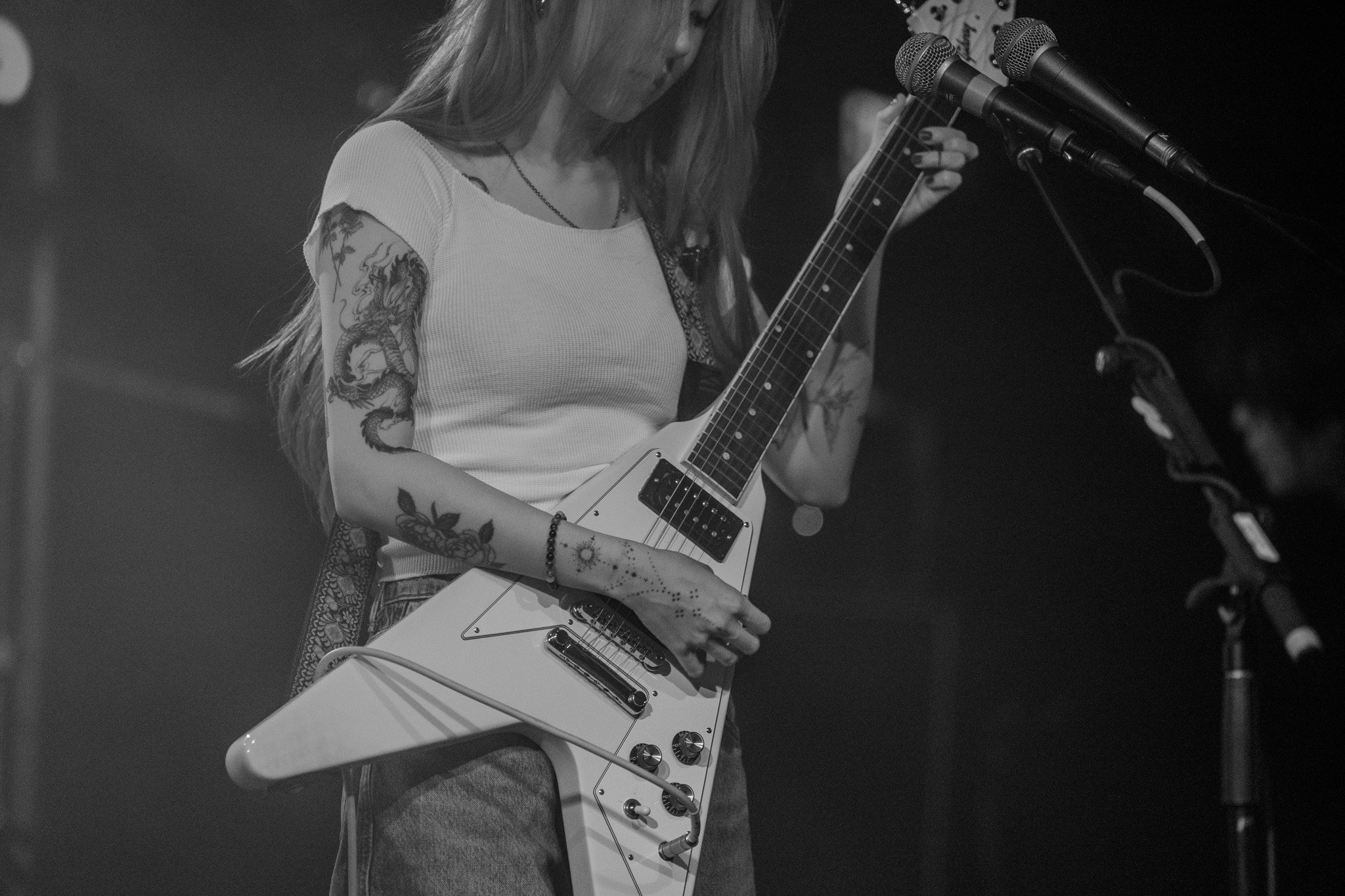 erin Baek performing with The Volunteers at Deluxe in Indianapolis