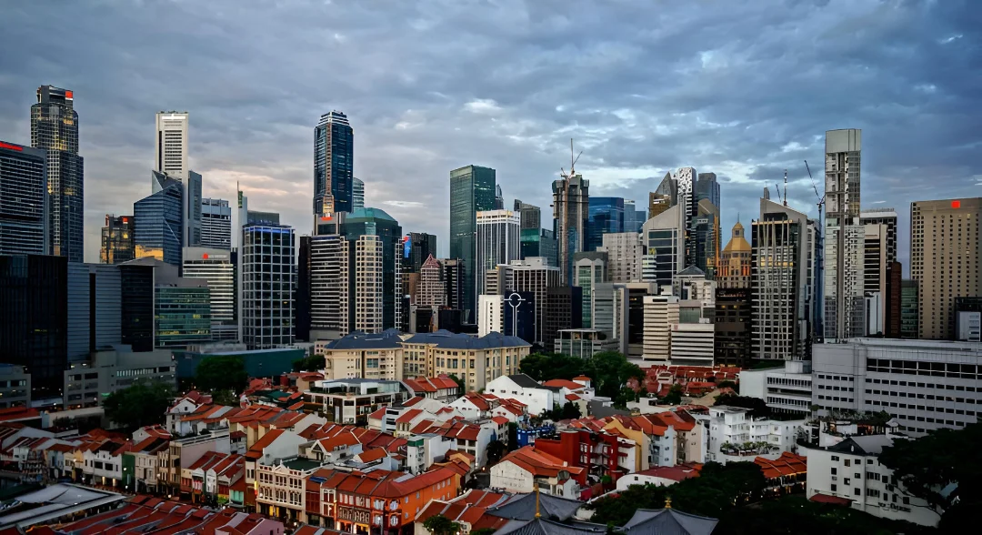 Singapore's Solar Projects Earn More with RECs, How to Benefit with ReFi Hub