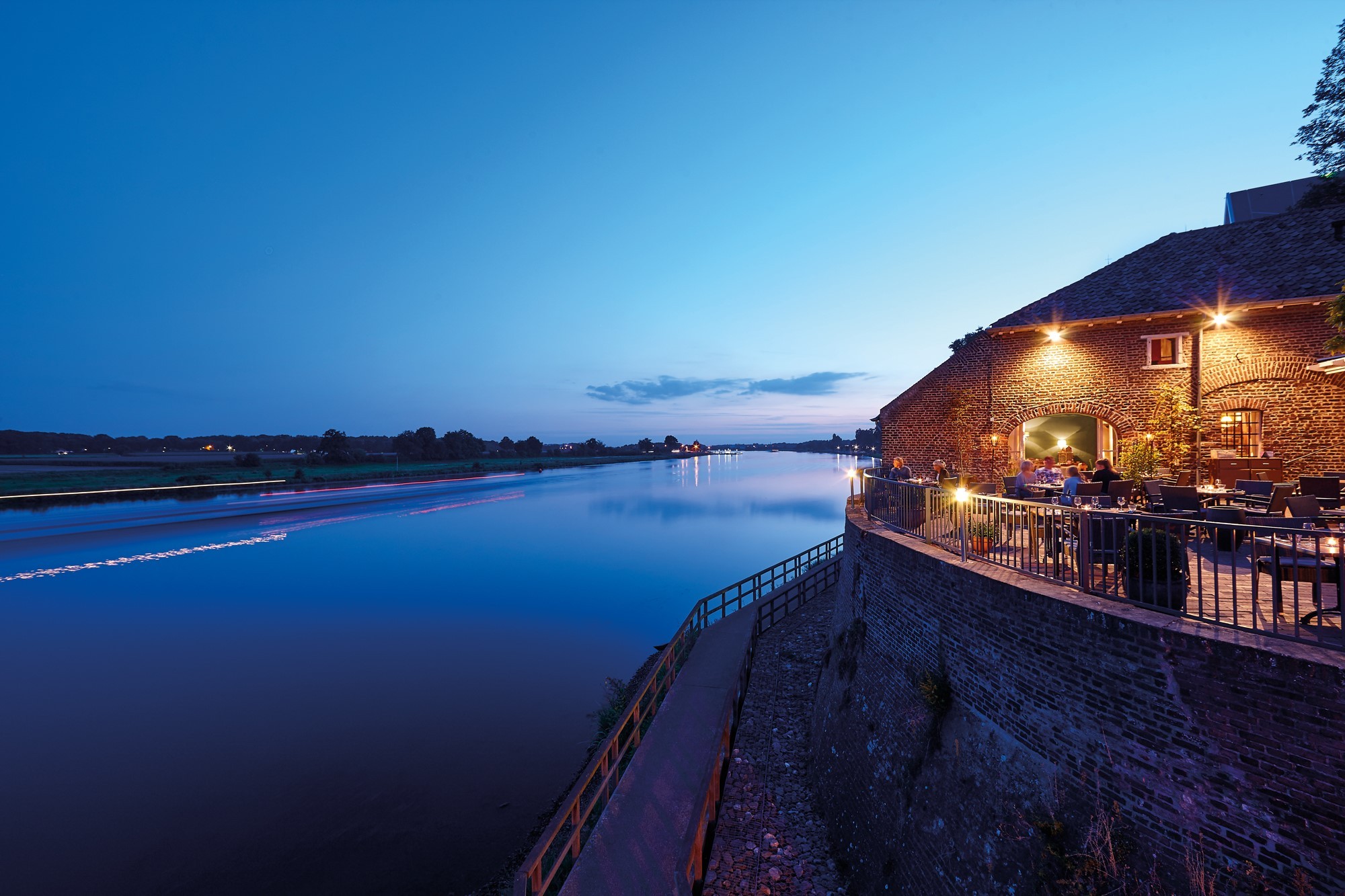 Restaurant in de omgeving van Glamping aan de Maas