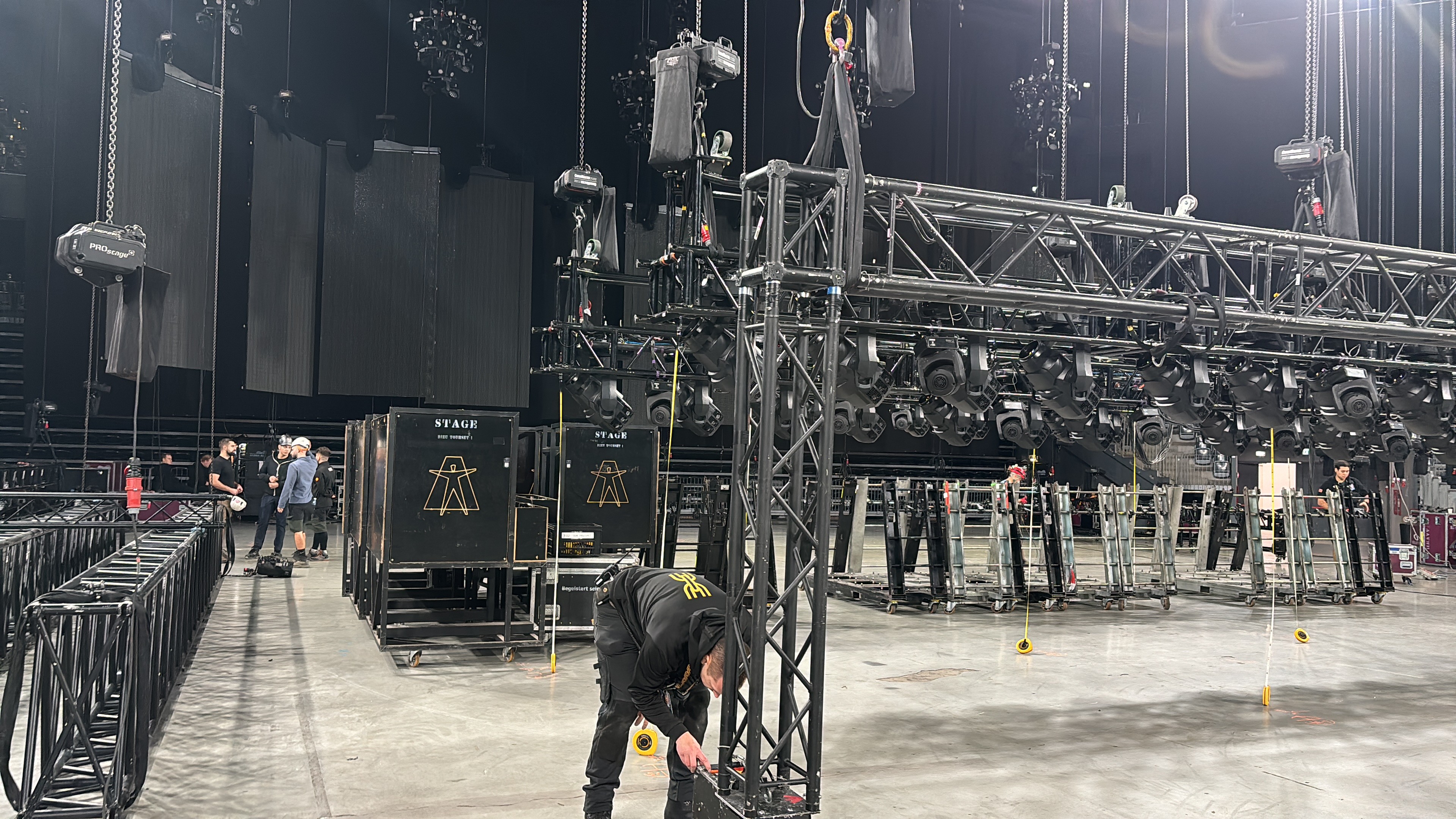 Man wearing VR glasses