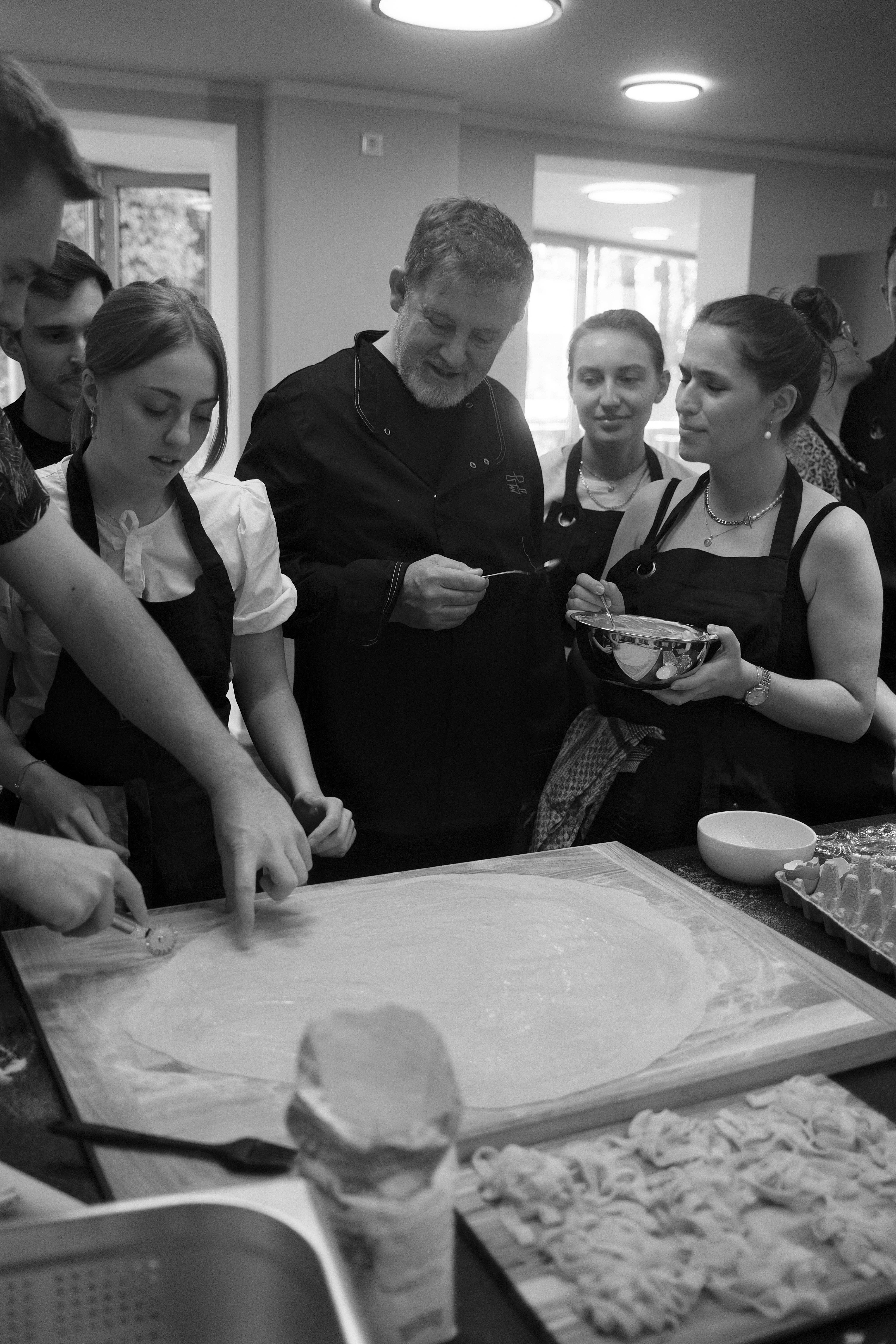 Gemeinsame Arbeit im Team von Ape Maria während der Projektumsetzung