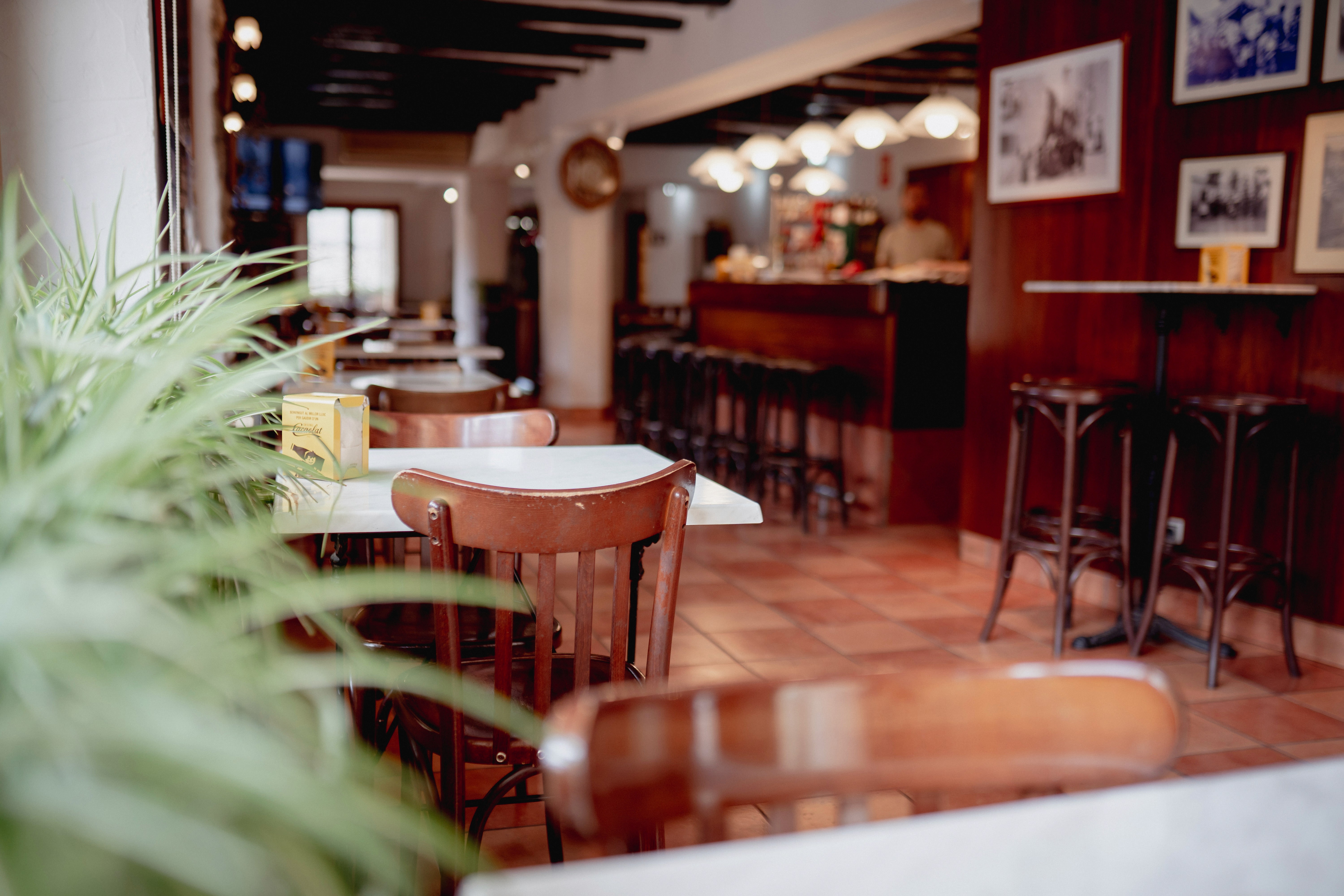 Japanese style cocktail preparation with liquid nitrogen
