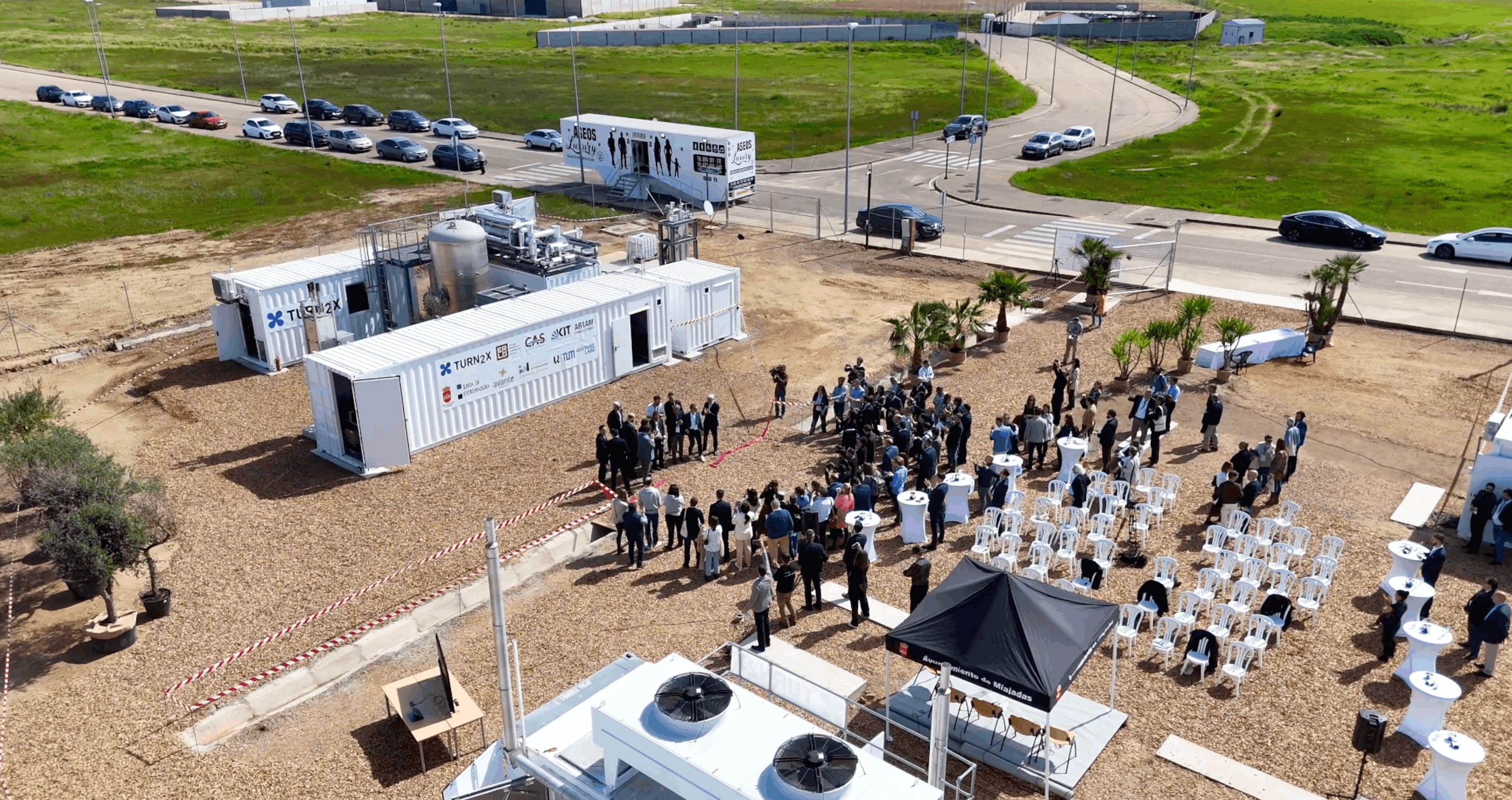 image showing inauguratino of new plant in spain