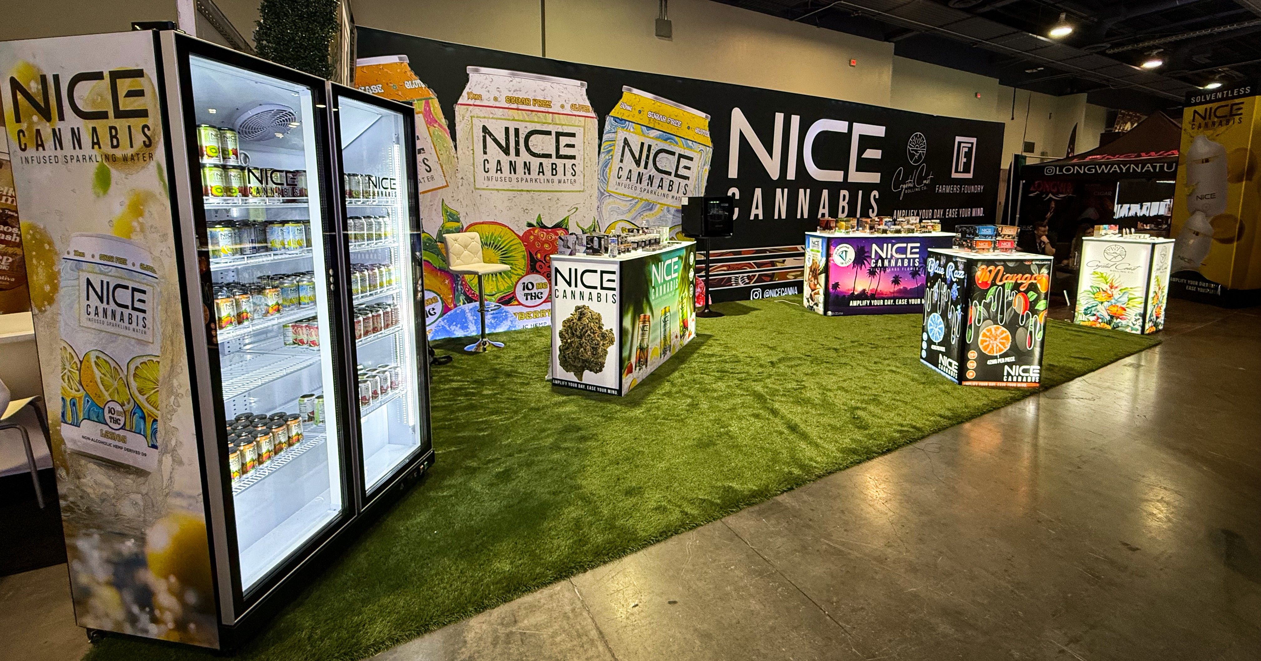 Logo design laptop mockup