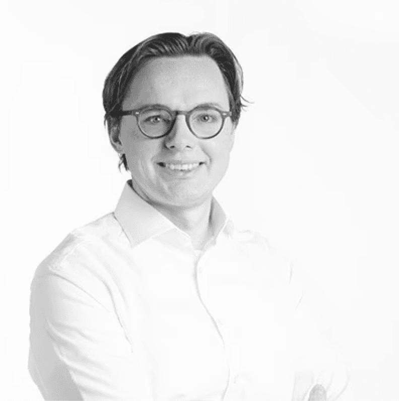 Headshot of Jan Zielinski smiling