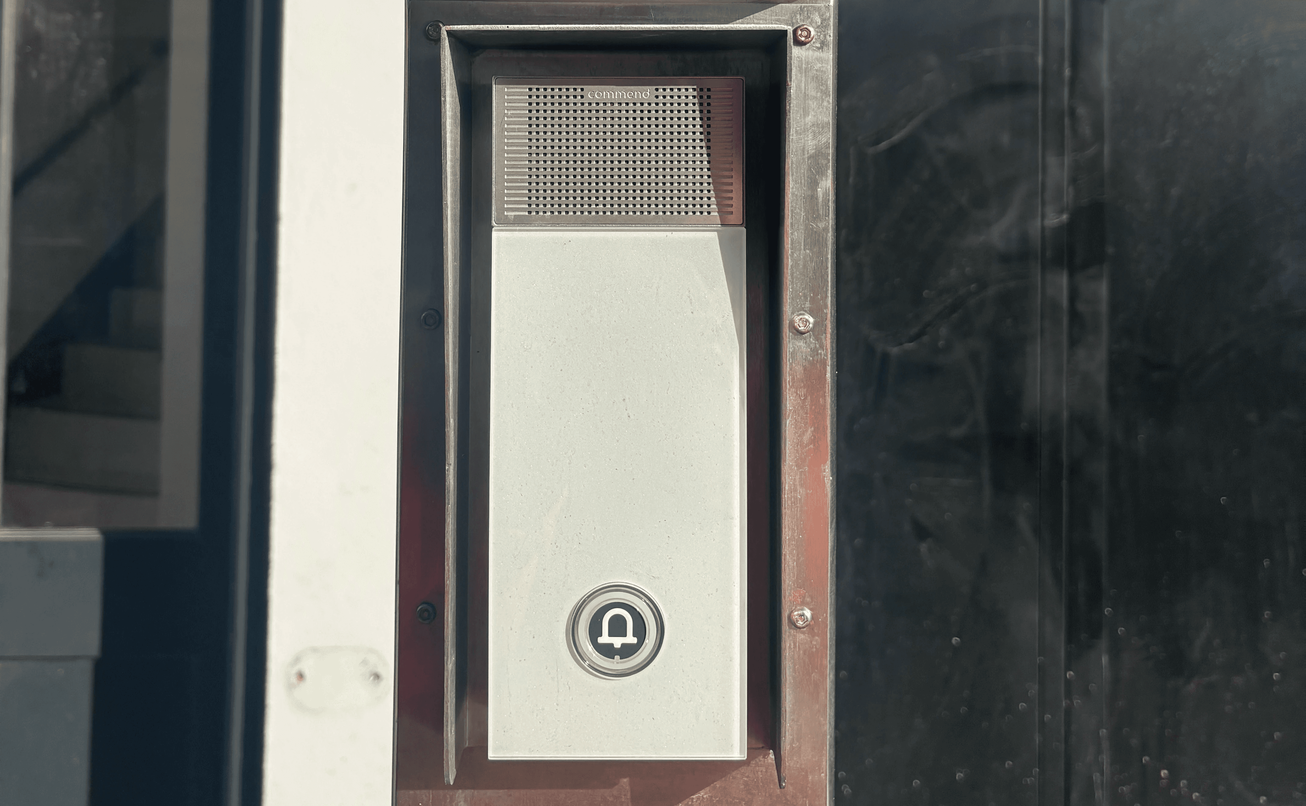 Commend intercom device