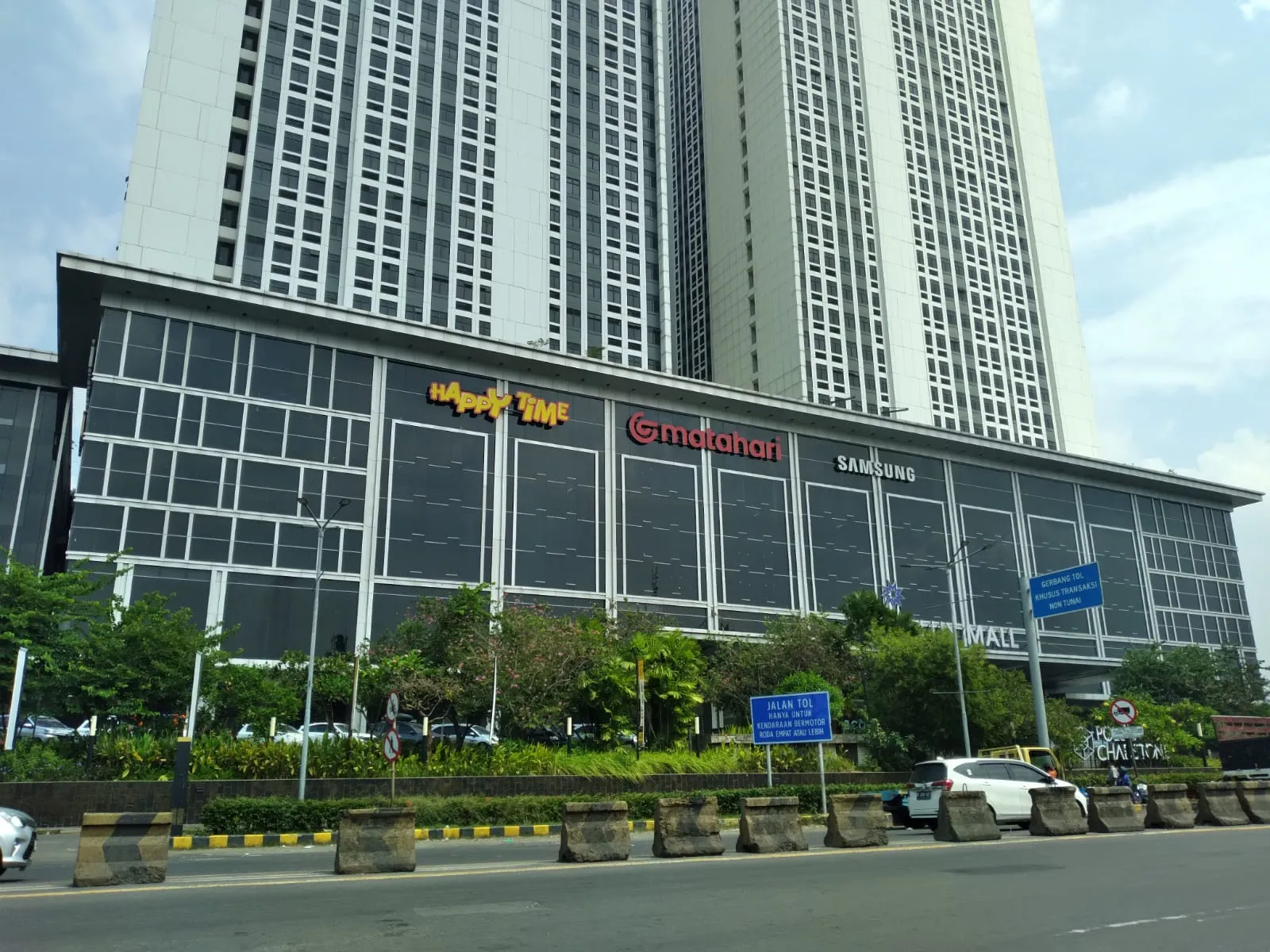 Pollux Mall Cikarang