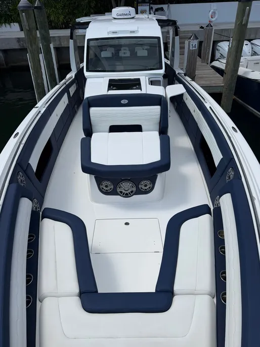 Boat thumbnail 3