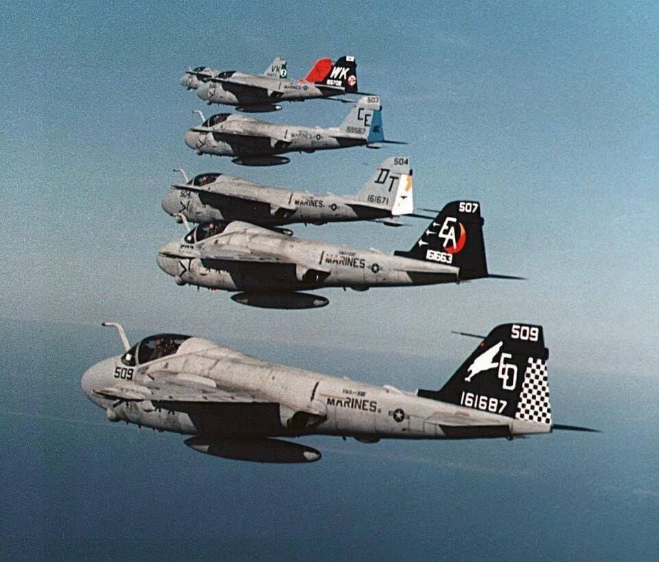 a6-intruders-formation