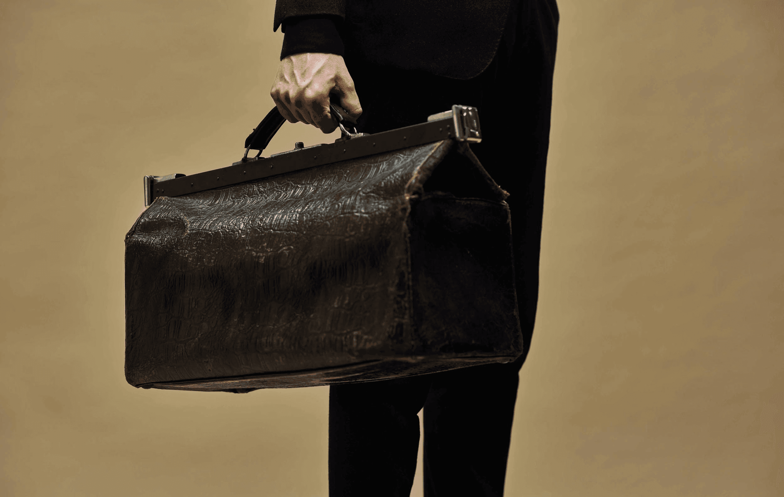 Mikkel Karlsens doktortaske. Læs mest stillede spørgsmål her.