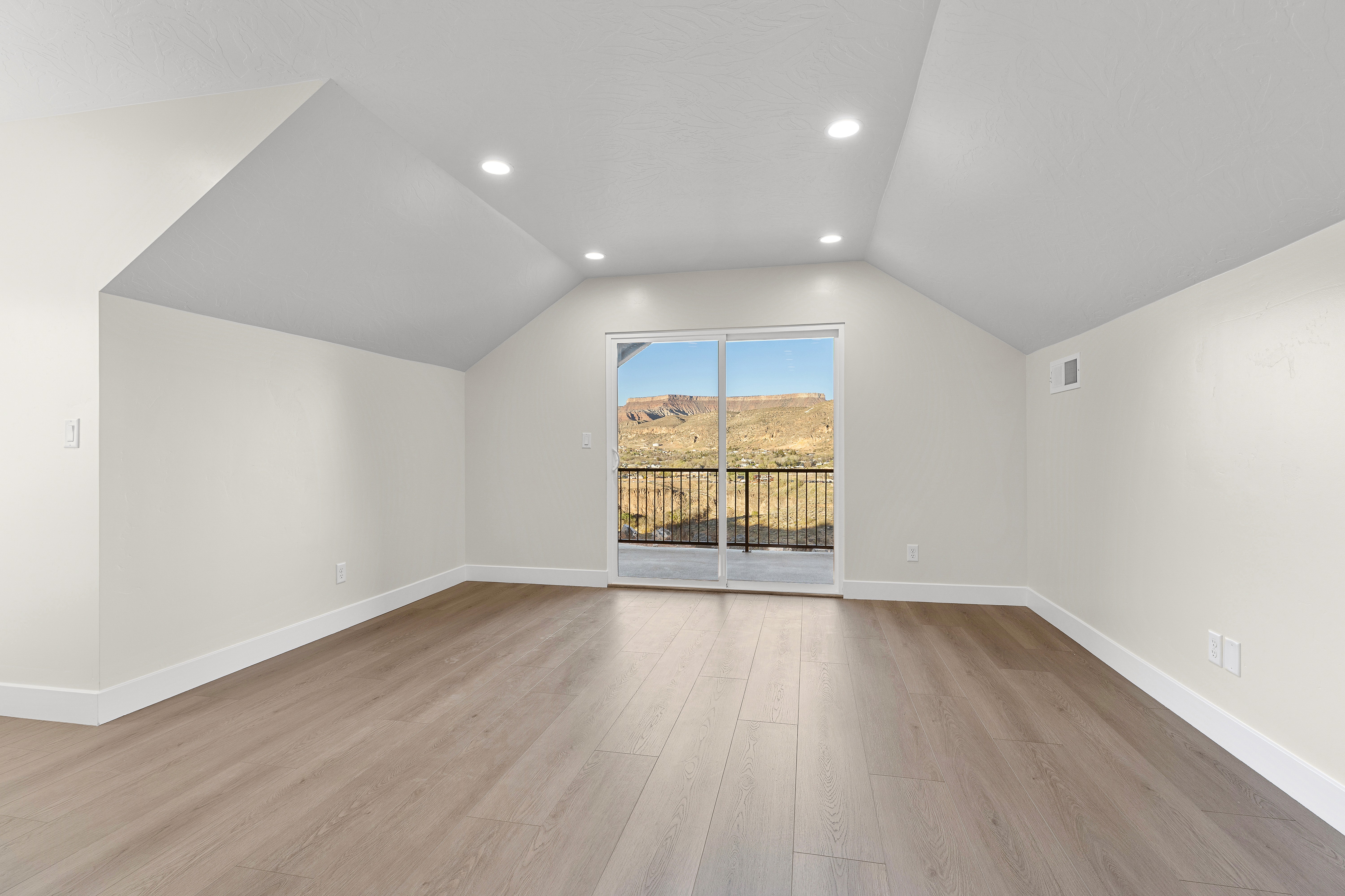 Casita flex space in a Hurricane Utah custom home designed for multi-use living