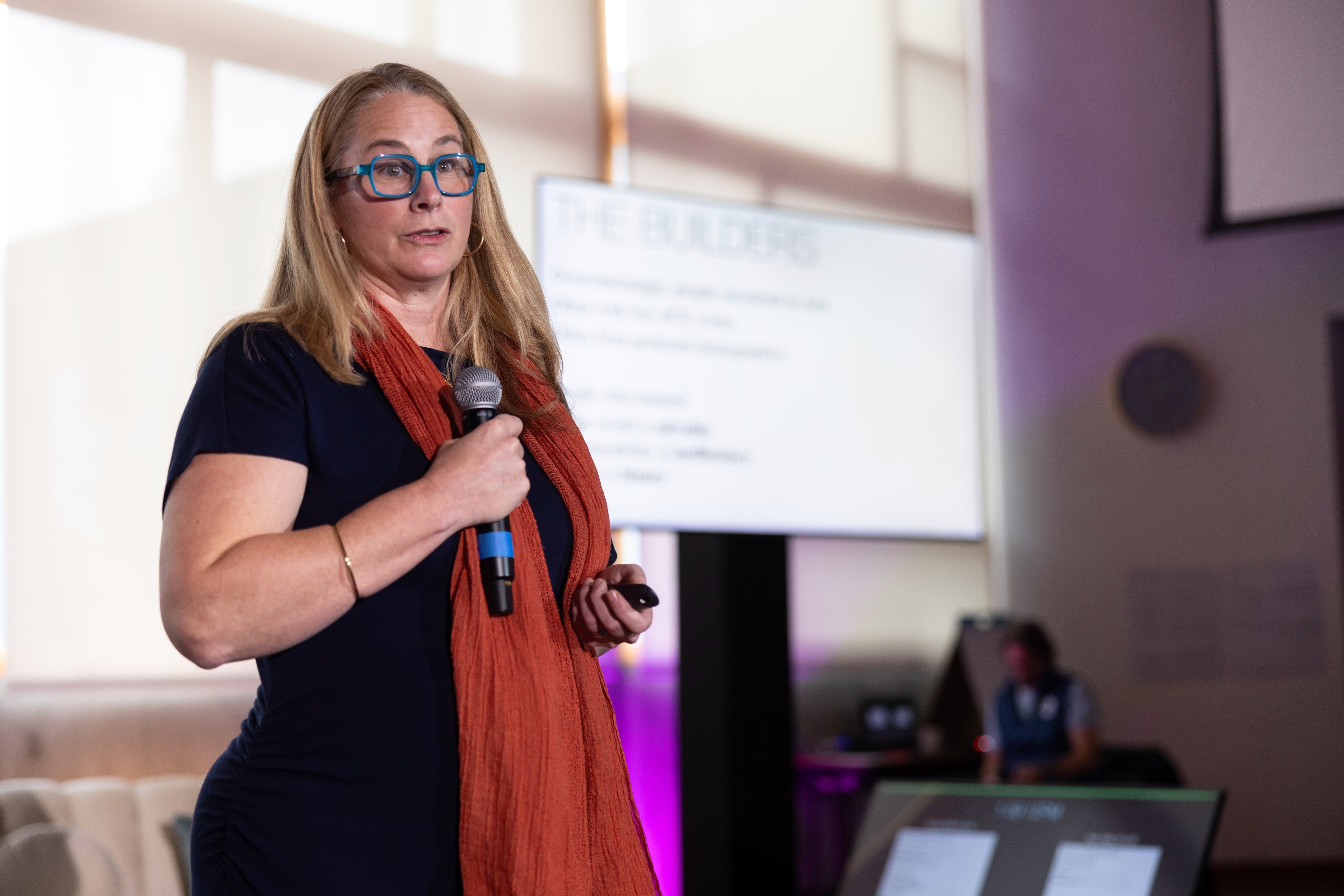 Beth Rudden delivering a talk at the Artificiality Summit