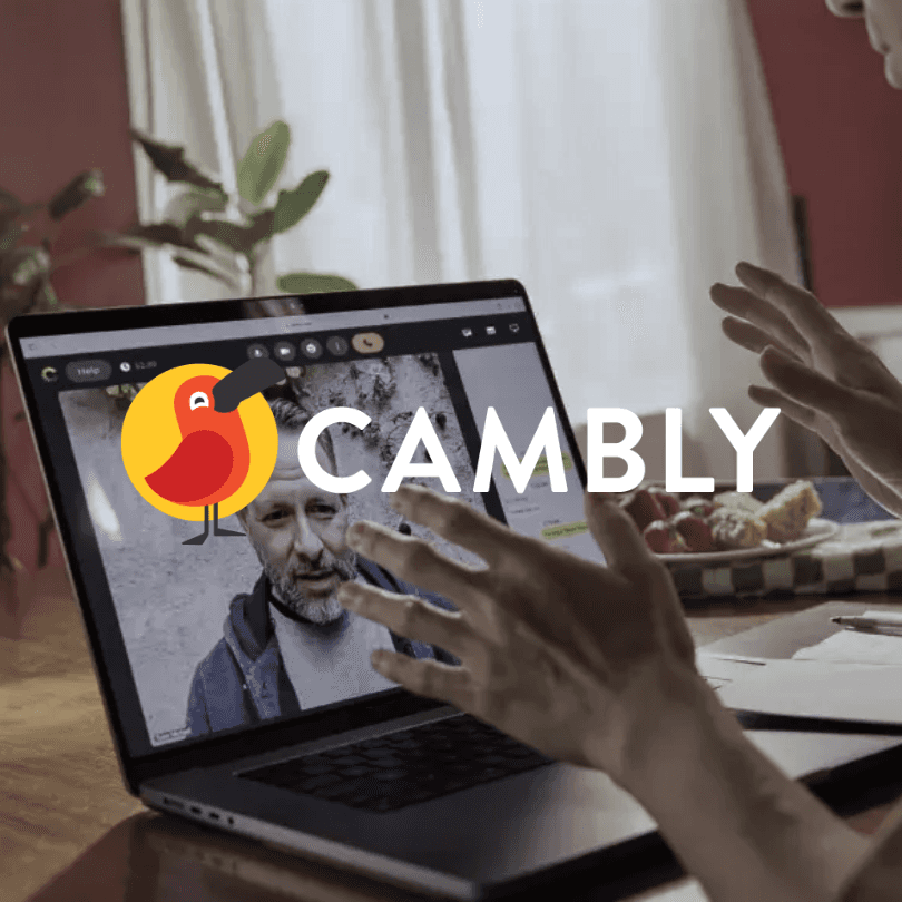 man wearing black notched lapel suit jacket in focus photography