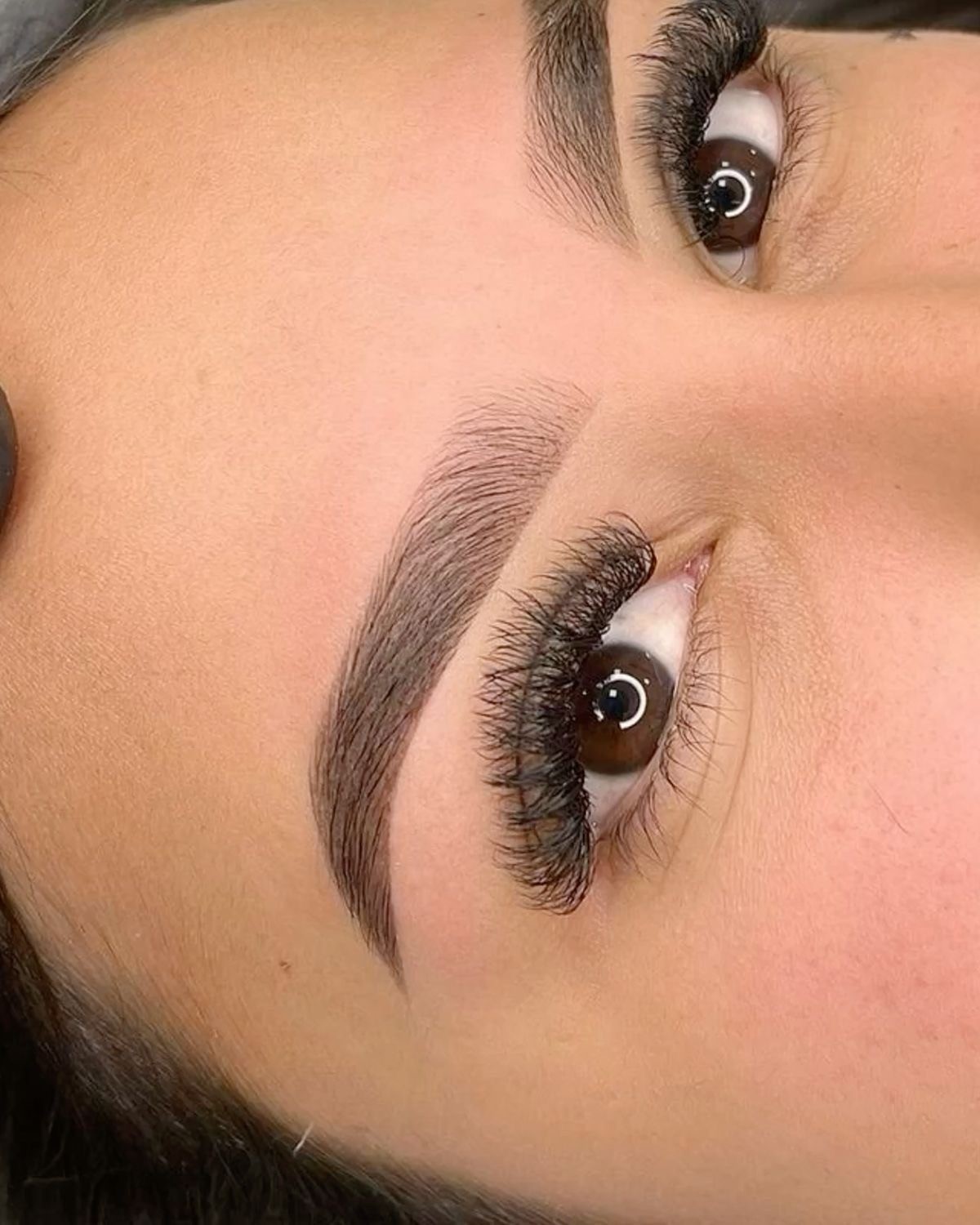 women with black eyeliner makeup