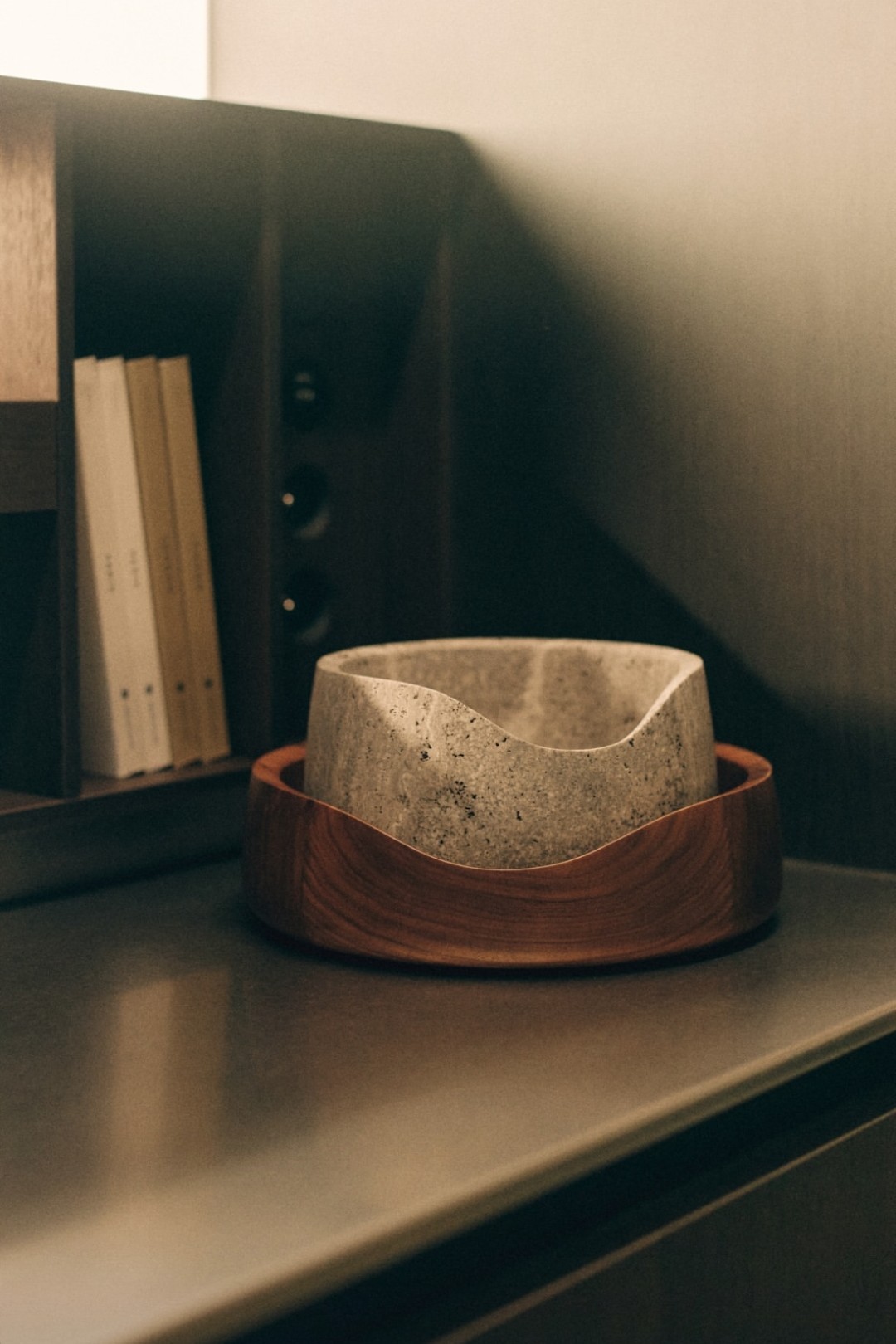 When-Objects-Work-Guillaume-Lopez-Gentle-Wave-@Iconic-Design