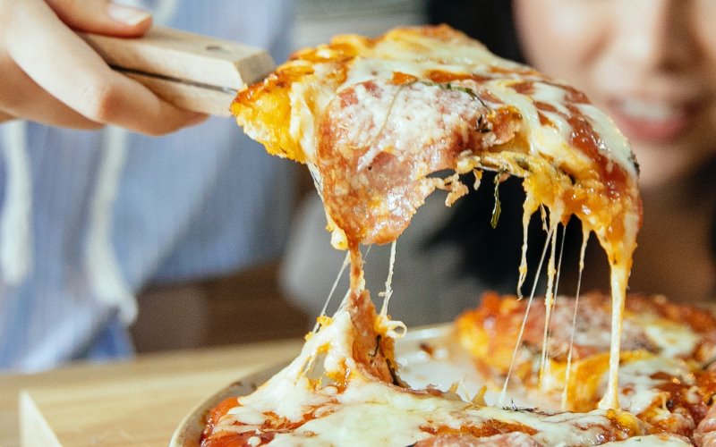 Pizza milanese