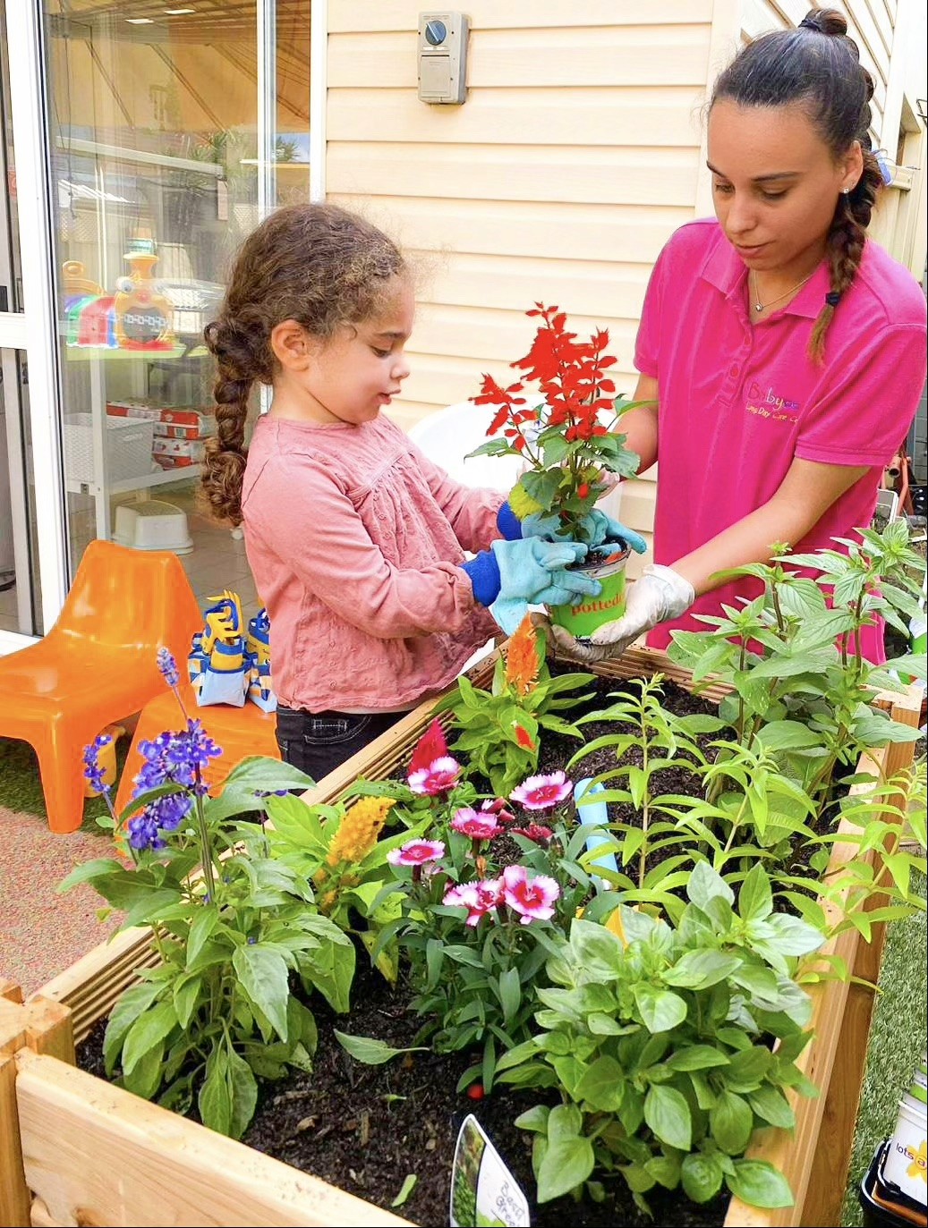 children-playing-birthday-game
