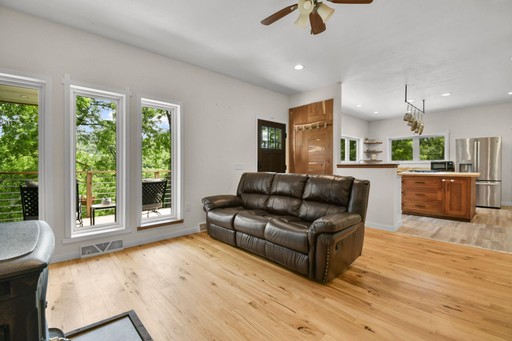 Photo 9 of 7330 Roberts Road, Arena