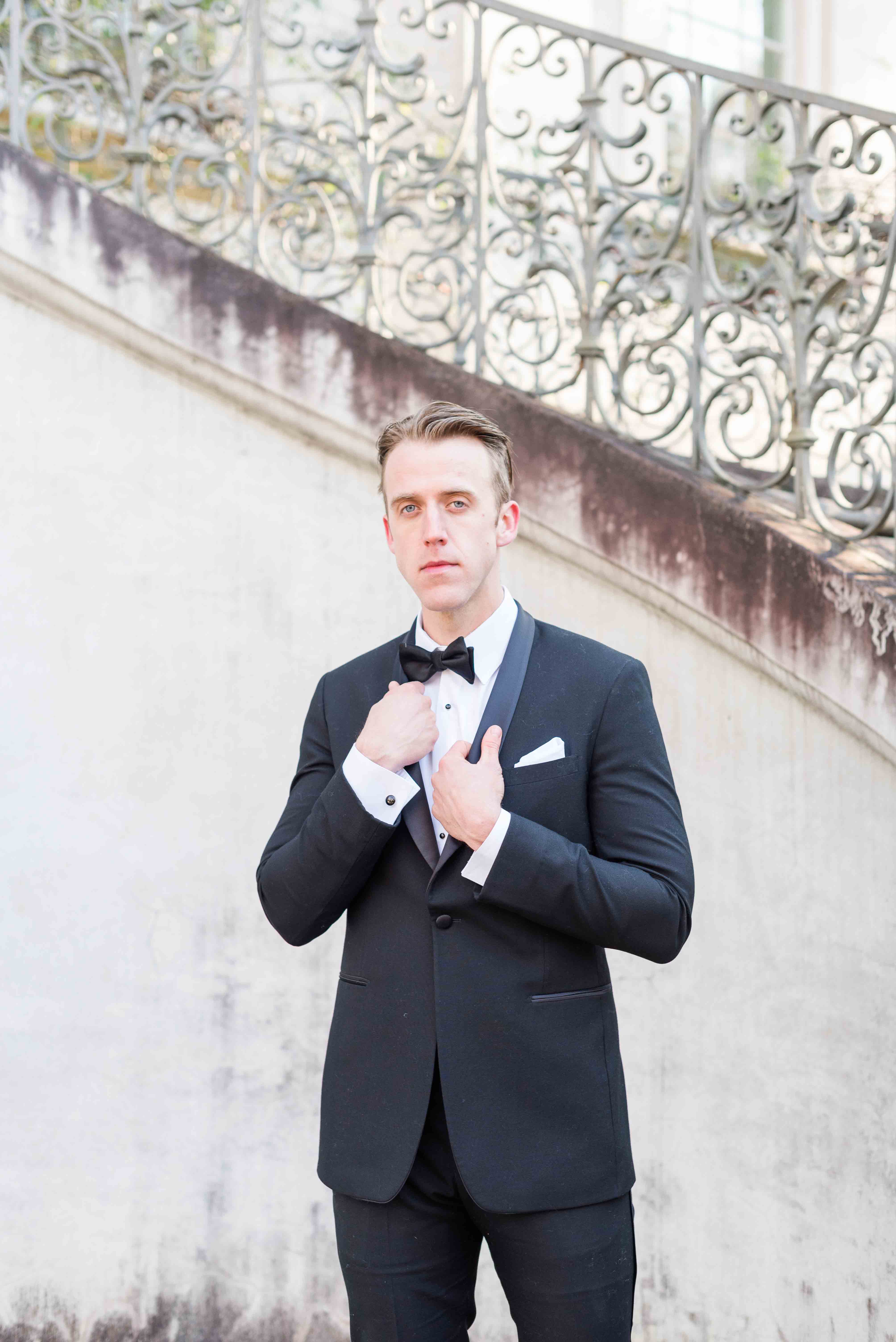 Portrait of groom at the Swan House in Atlanta, Georgia.