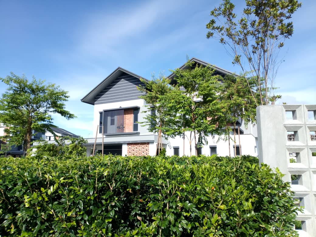 Exterior view of Hevea Kemensah project by Asima Architects