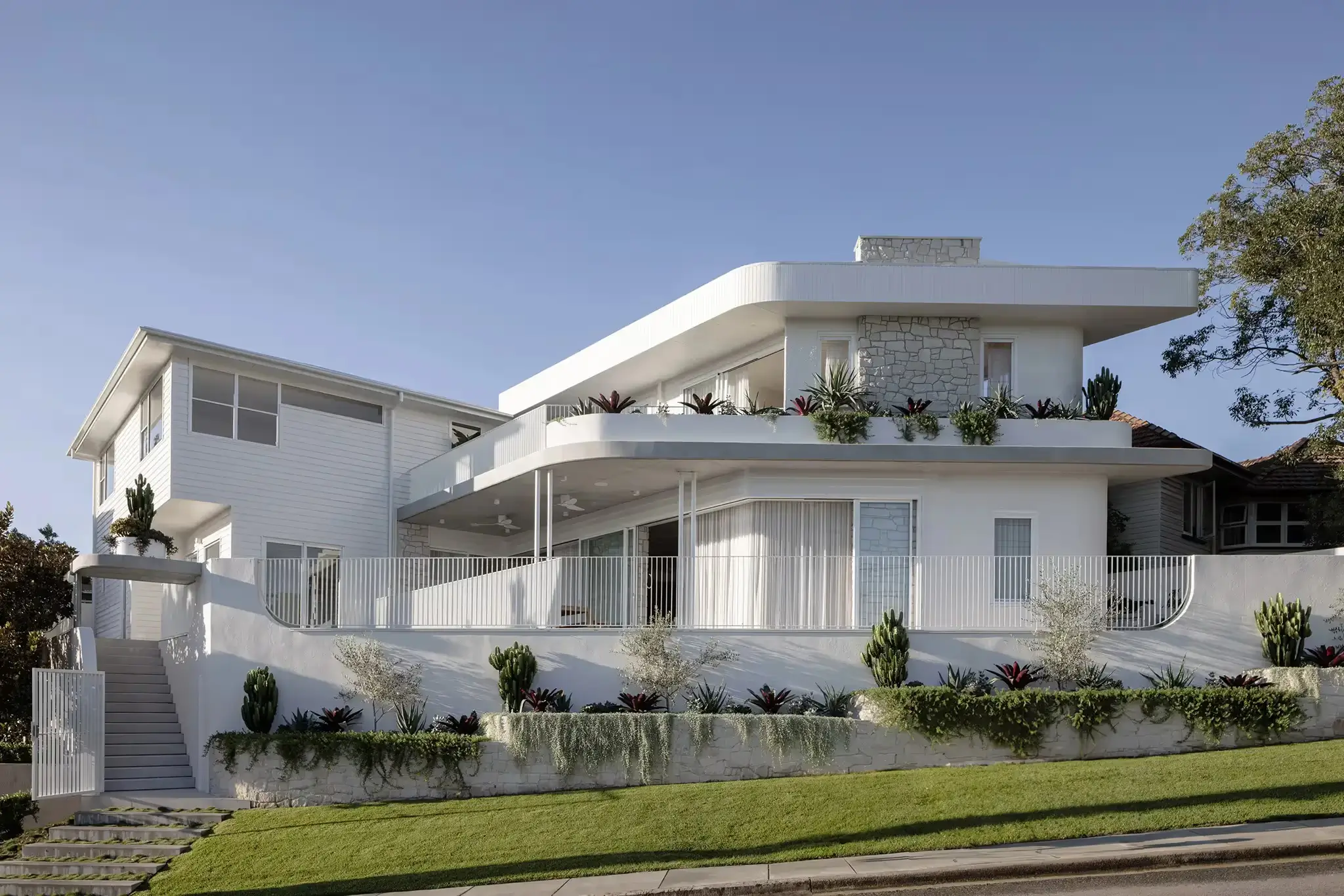 An architecturally designed home by Invilla Architecture in Brisbane