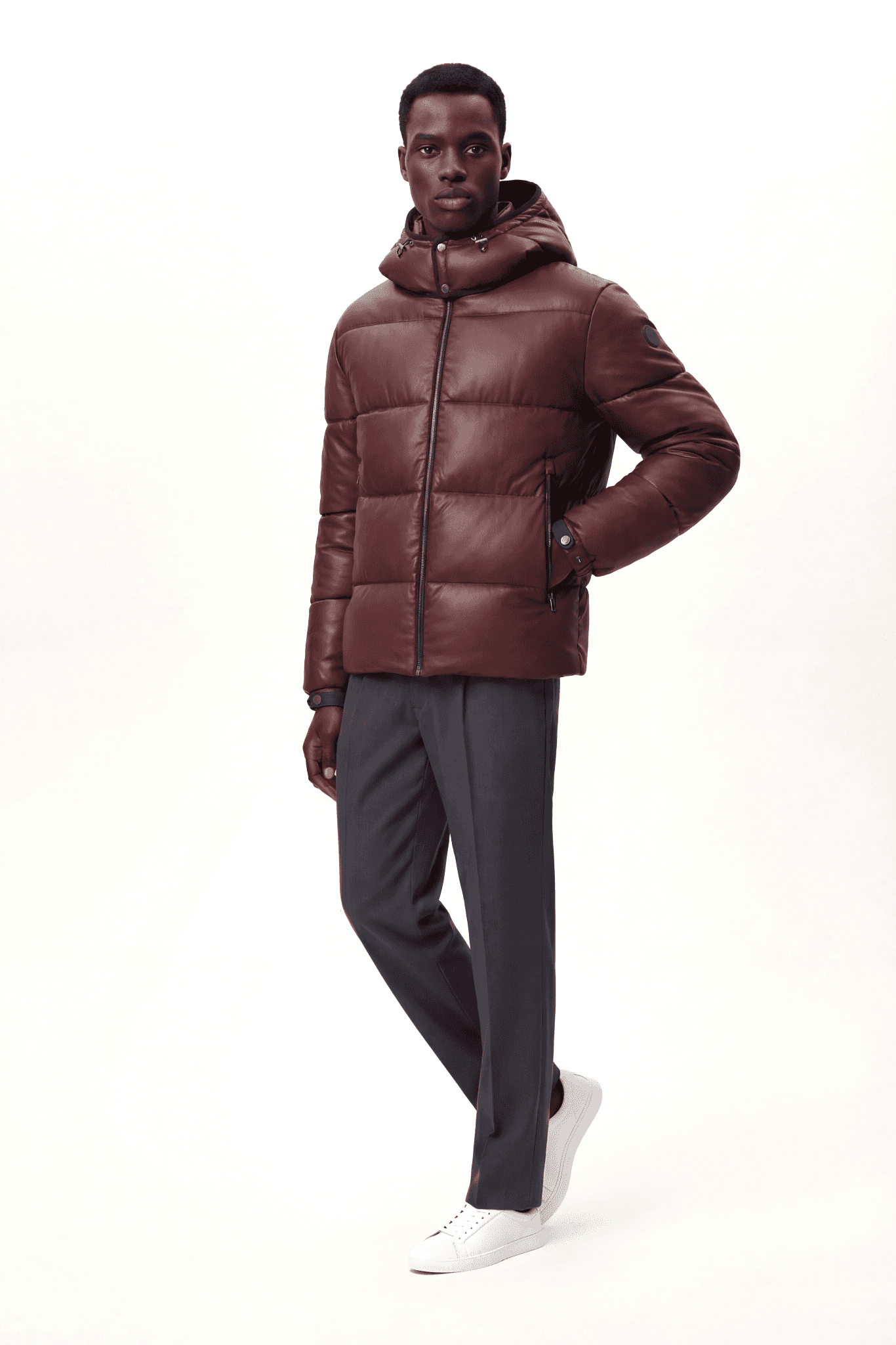 Multiple pose options for AI fashion models: front, back and side views to showcase clothing details. Compliant to marketplace e-commerce photography standards.