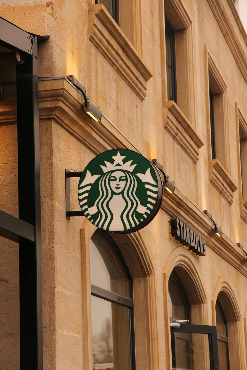 brand identity starbucks