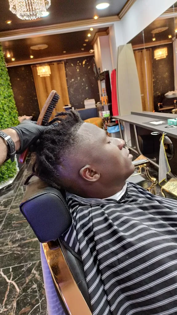 Travail sur dreadlocks — technique experte