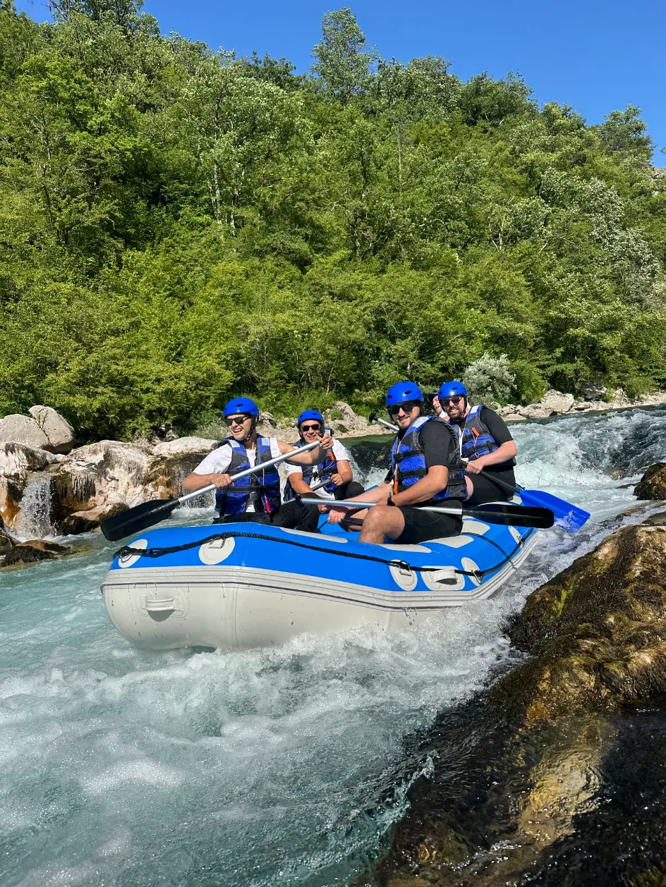 velmas-rafting