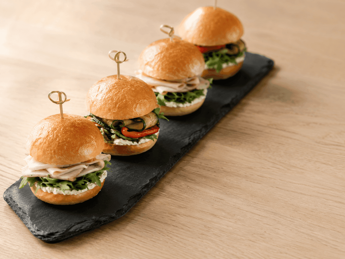 Cardápio padronizado para coffee break grande porte com itens preparados em cozinha central