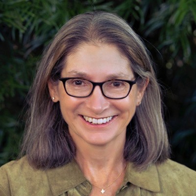 A portrait of Katie Hafner