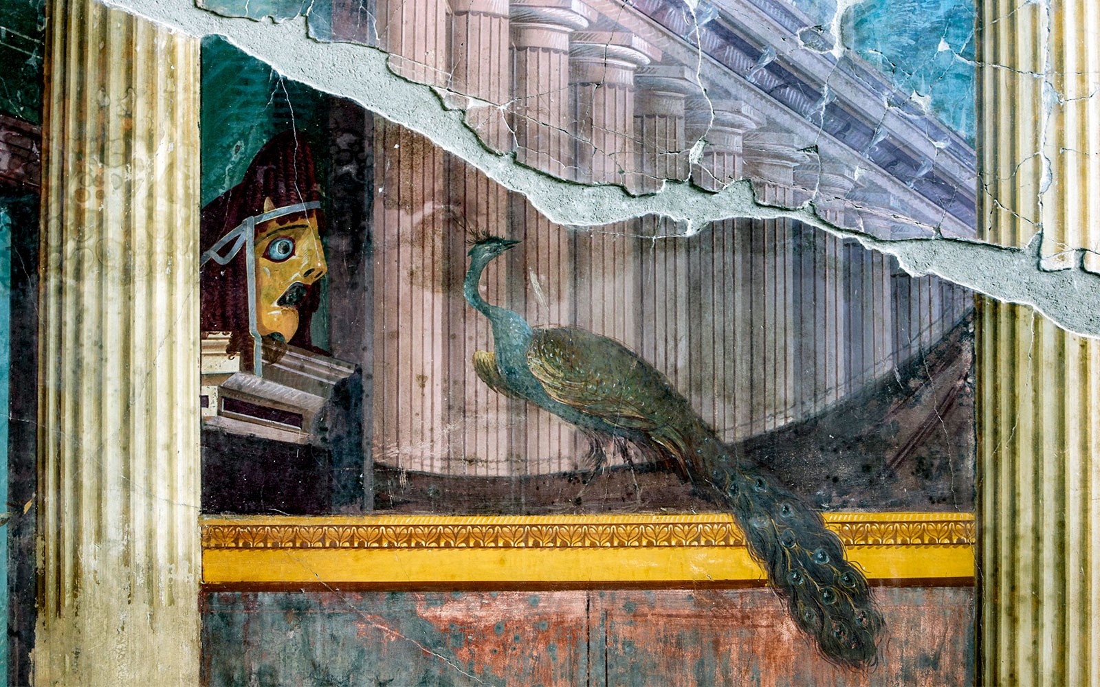 Fresco met masker en pauw in Villa van Poppea in Oplontis, Napels