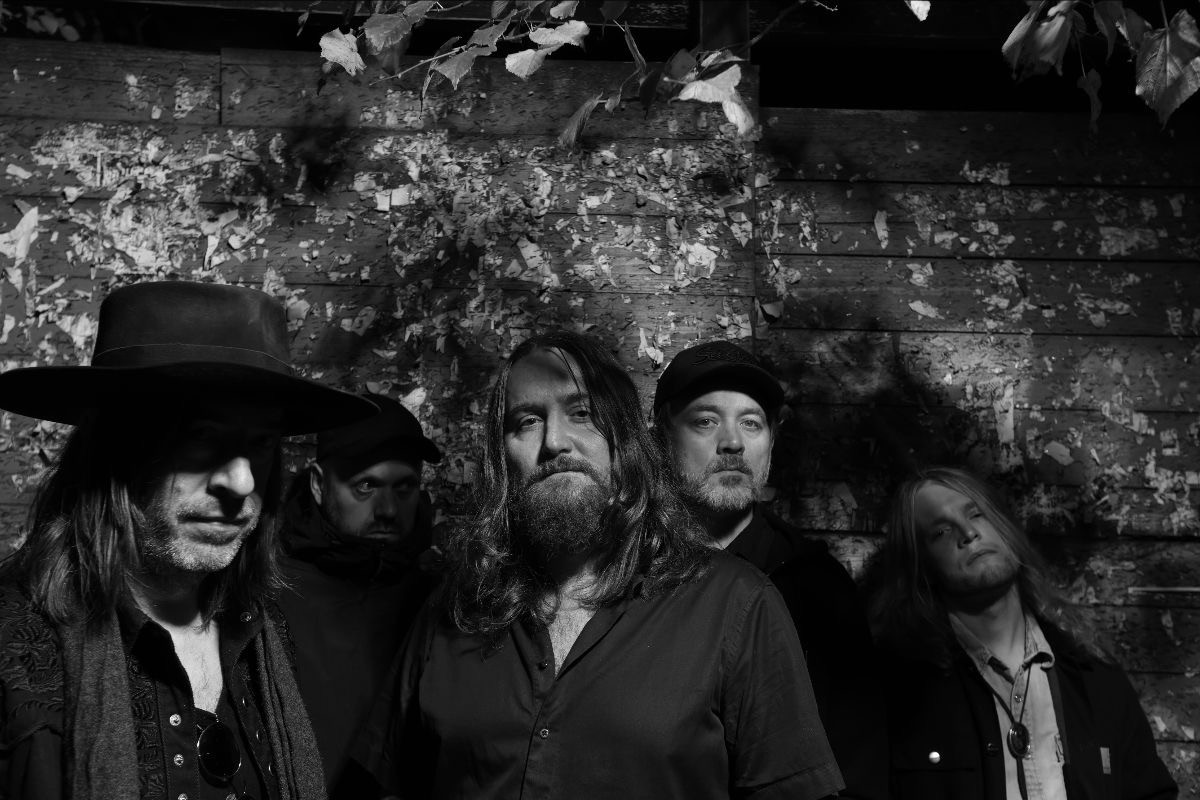 Photo by © The Devil And The Almighty Blues promo