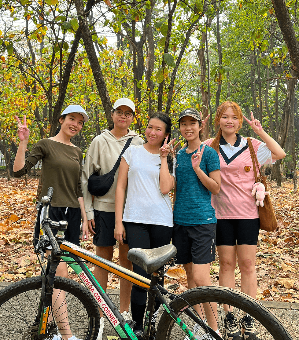 Group photo of Jodith Valerie with friends, personal side of senior product designer