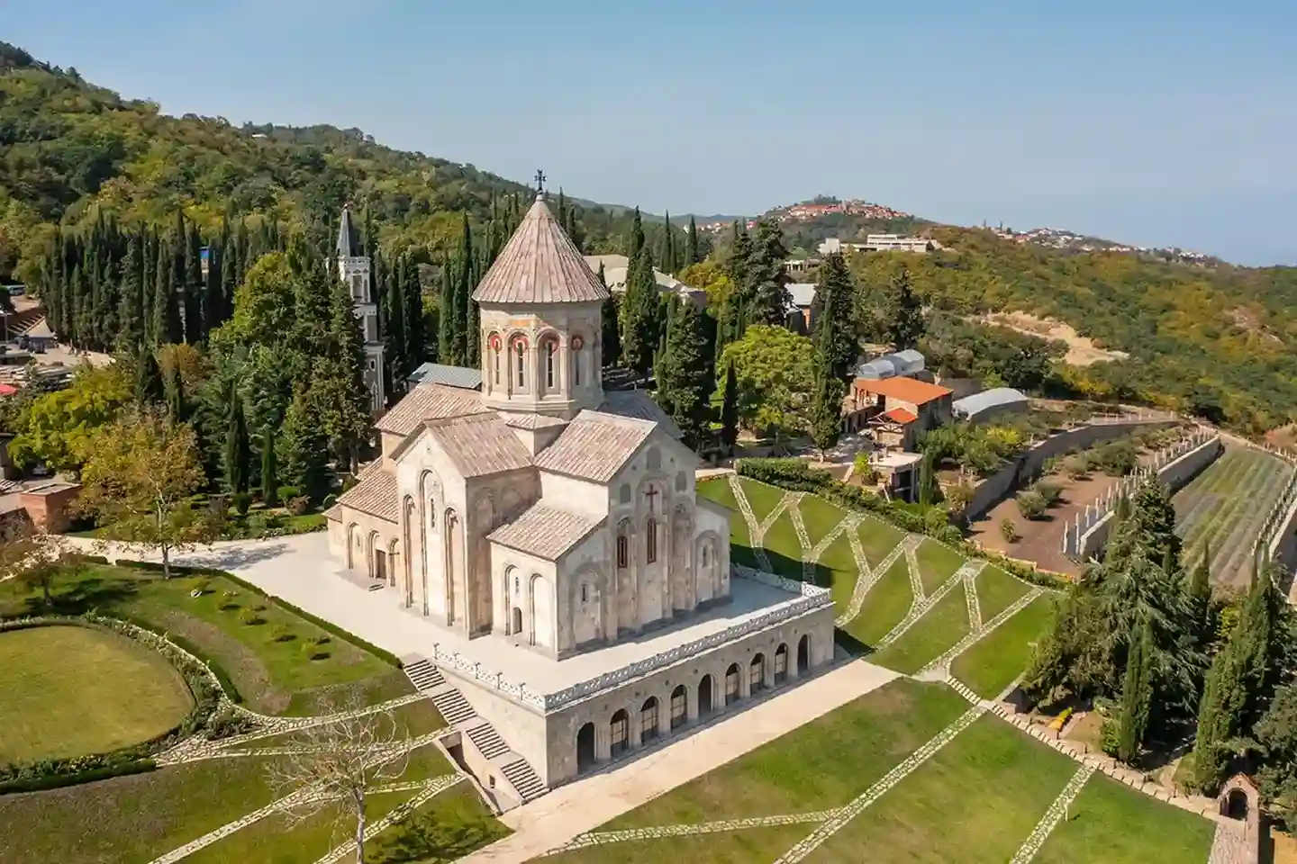 Why Georgia and Armenia Make an Interesting Two Country Tour?