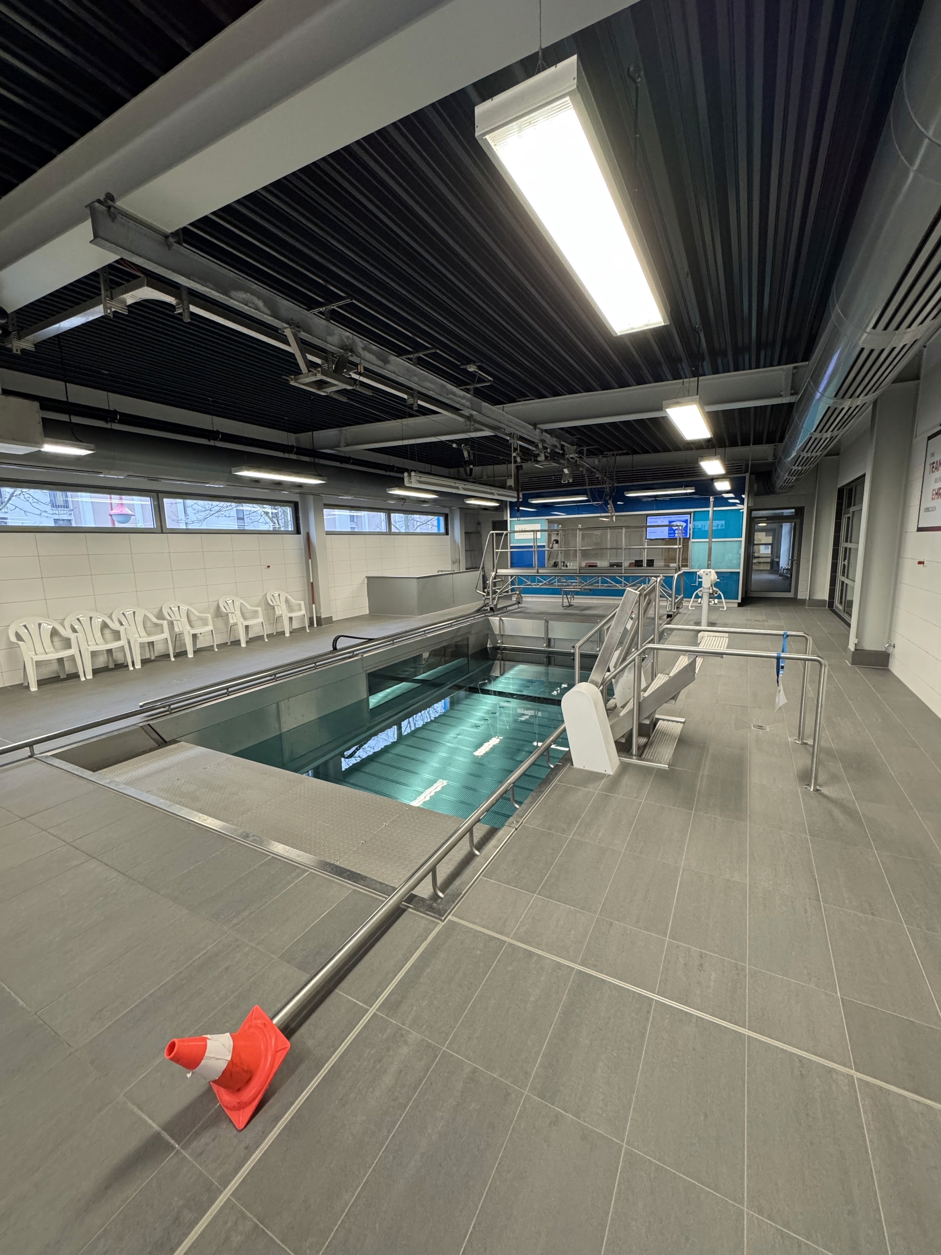 Marek am Schlitten ziehen