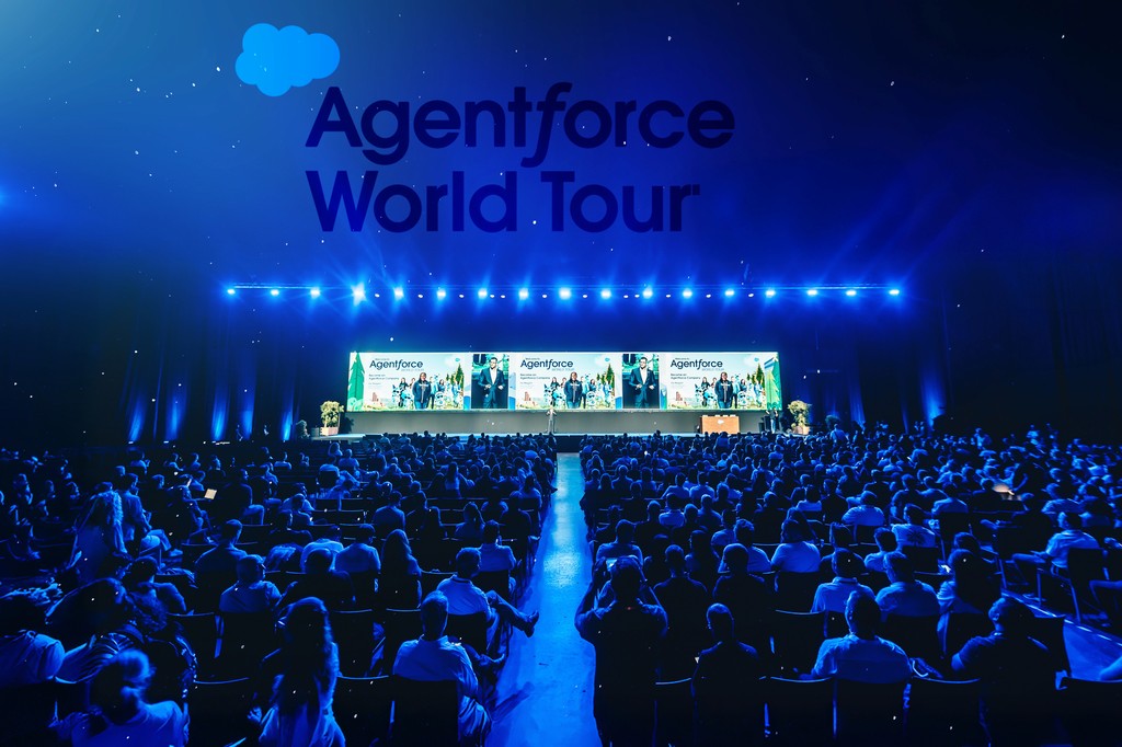 Album Photo Real Mehedi Free Framer Template Photography