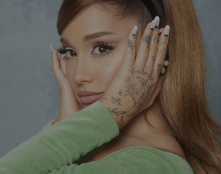 Background photo of Ariana Grande