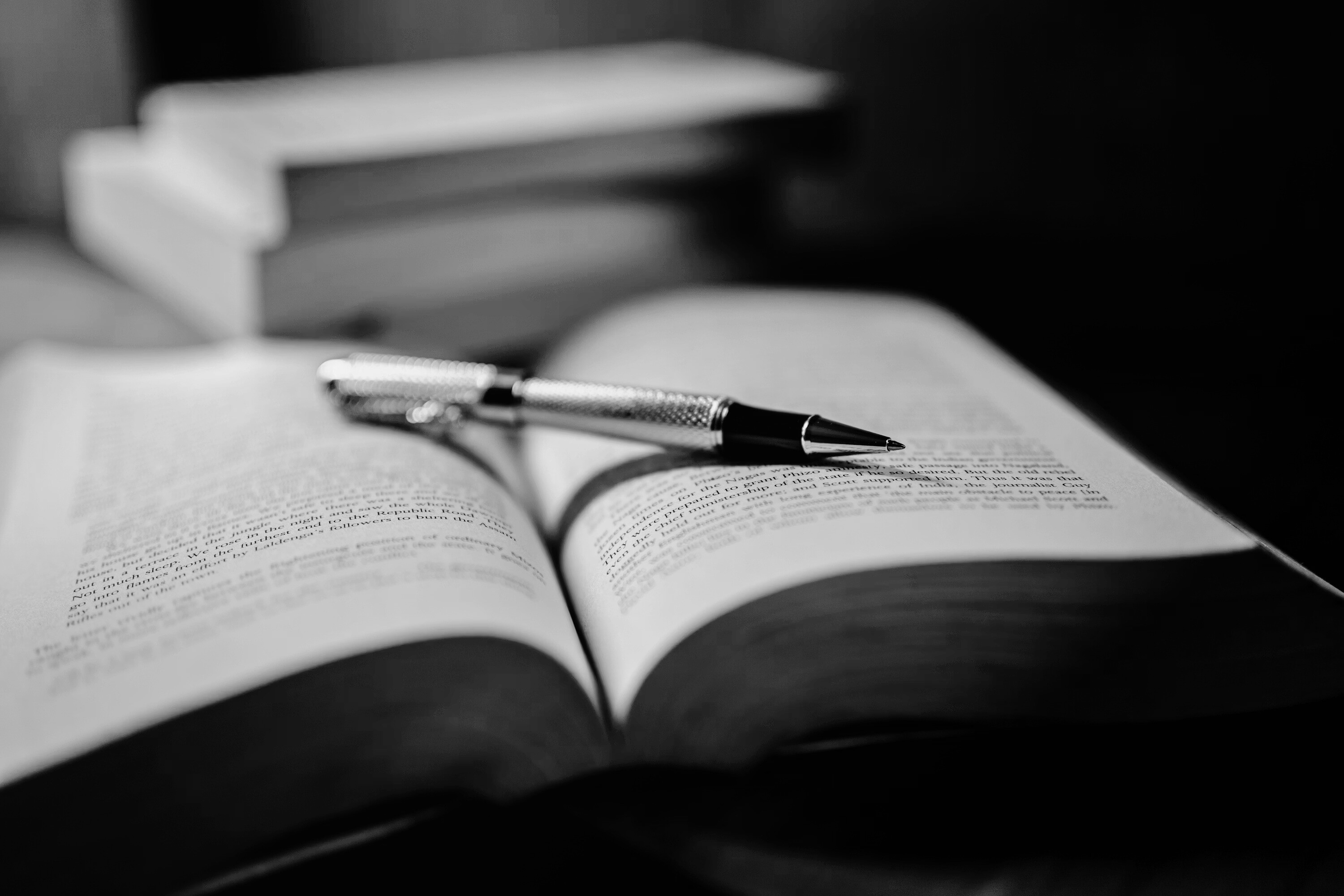 Dynamic Blue Gradient Background