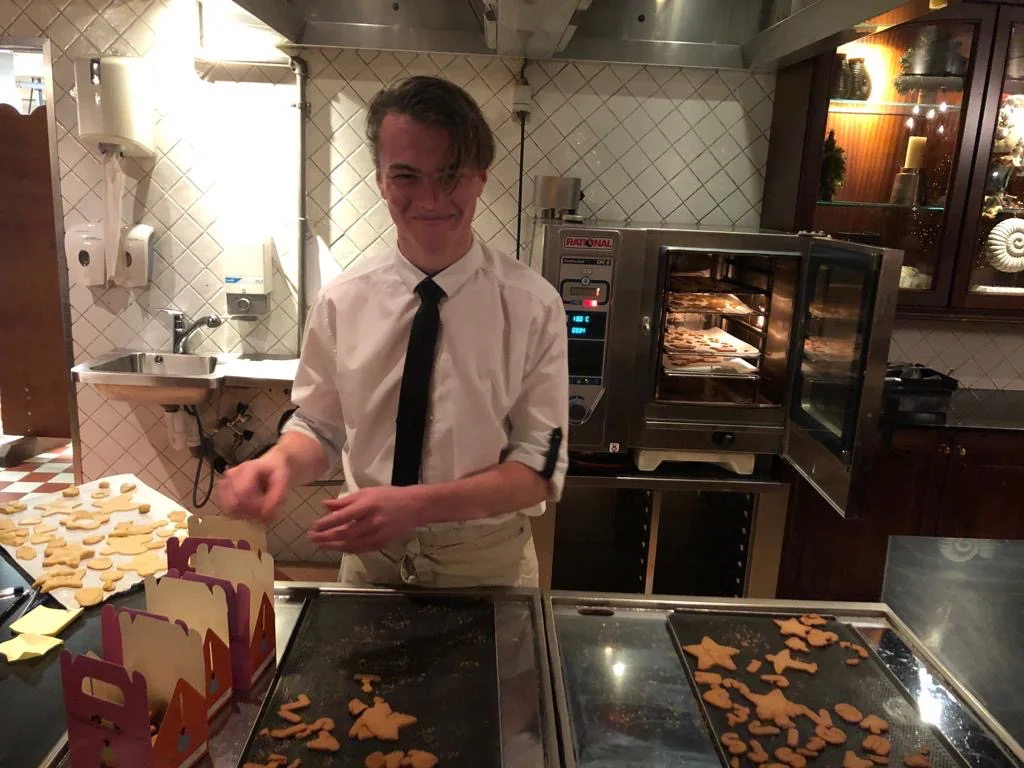 Me, Hidde, working at Van Der Valk