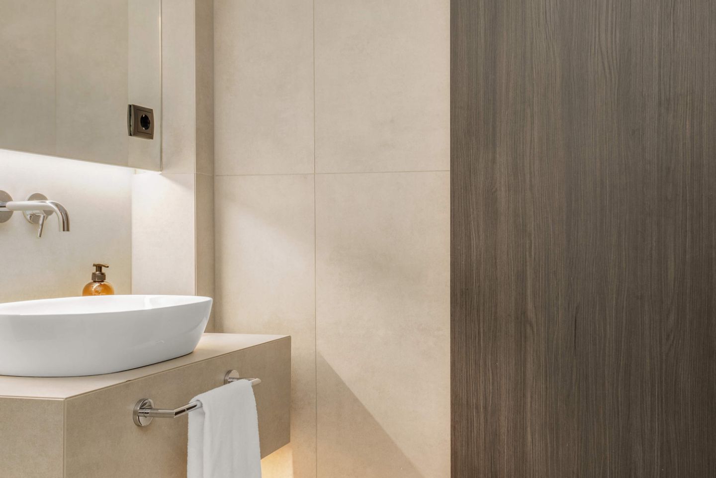 Bathroom Konvin Hotel