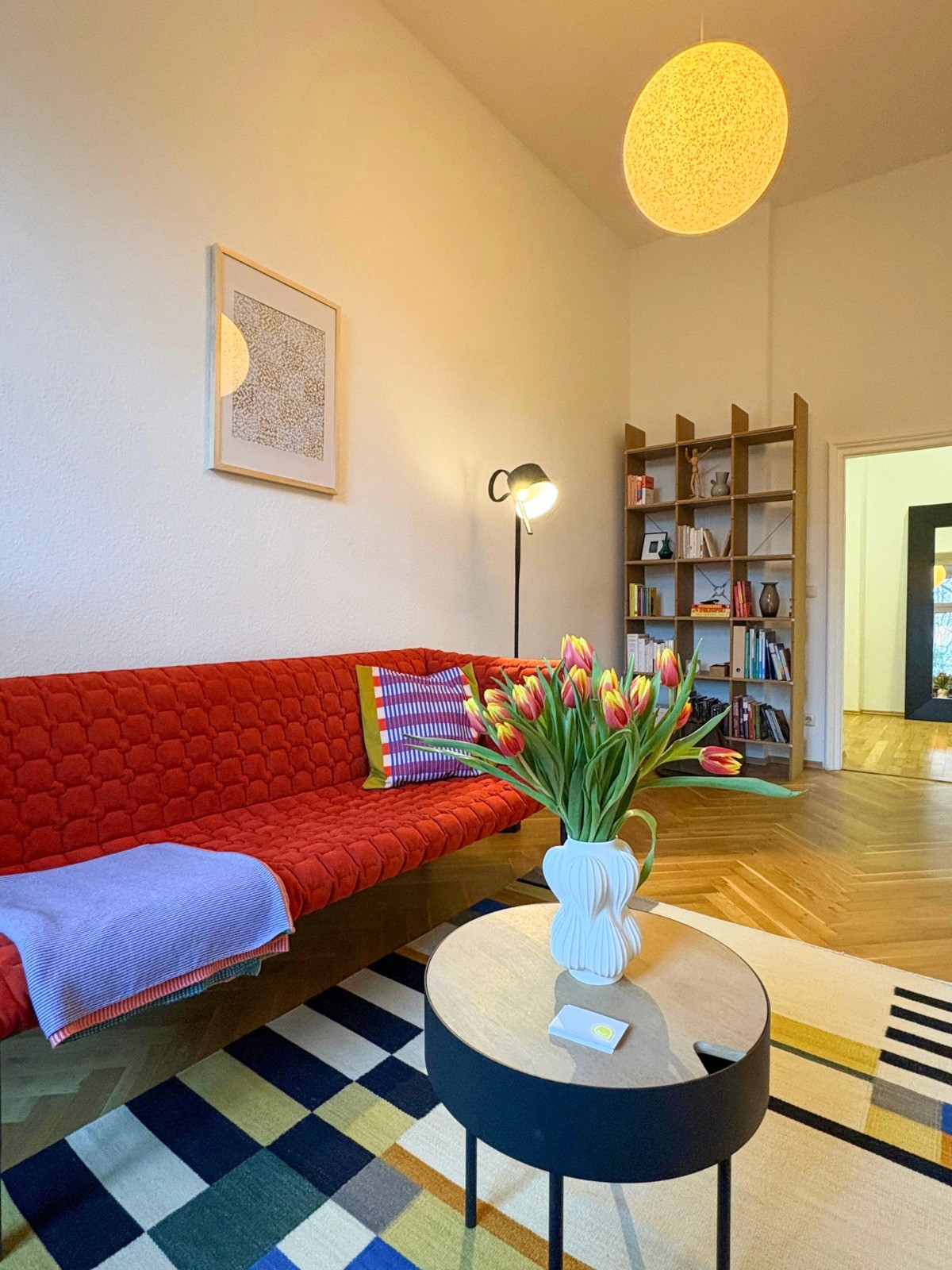 Anfahrt zur Praxis für Psychotherapie Nasim Kowalewski am Habsburgerplatz 2 in München-Schwabing.