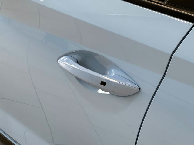 HYUNDAI i20 2023 BLUE Gebrauchtwagen - Galeriebild 5