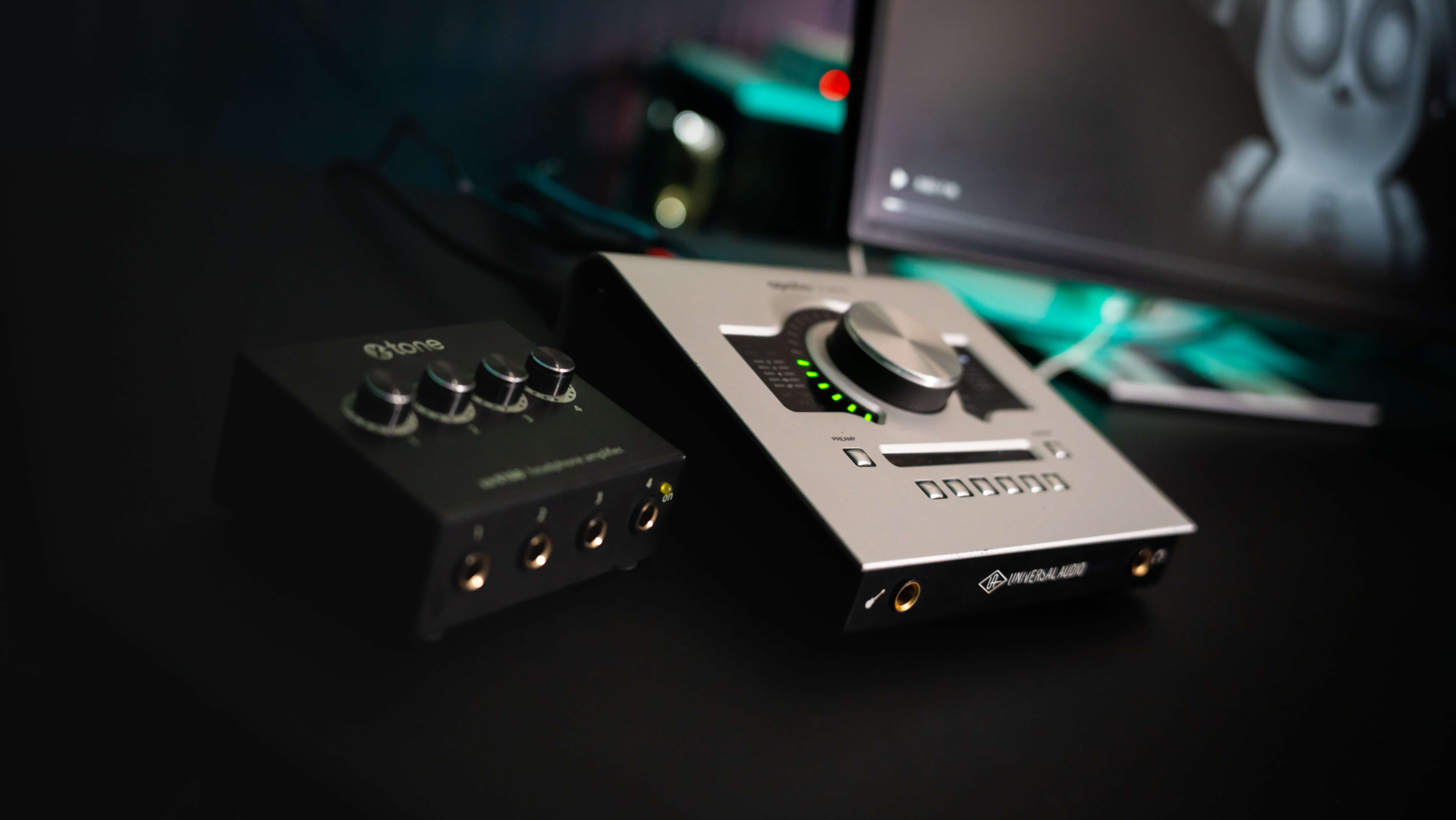 Système de mixage au studio d'enregistrement