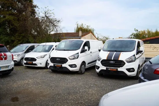 Vente véhicules utilitaires Mérignac